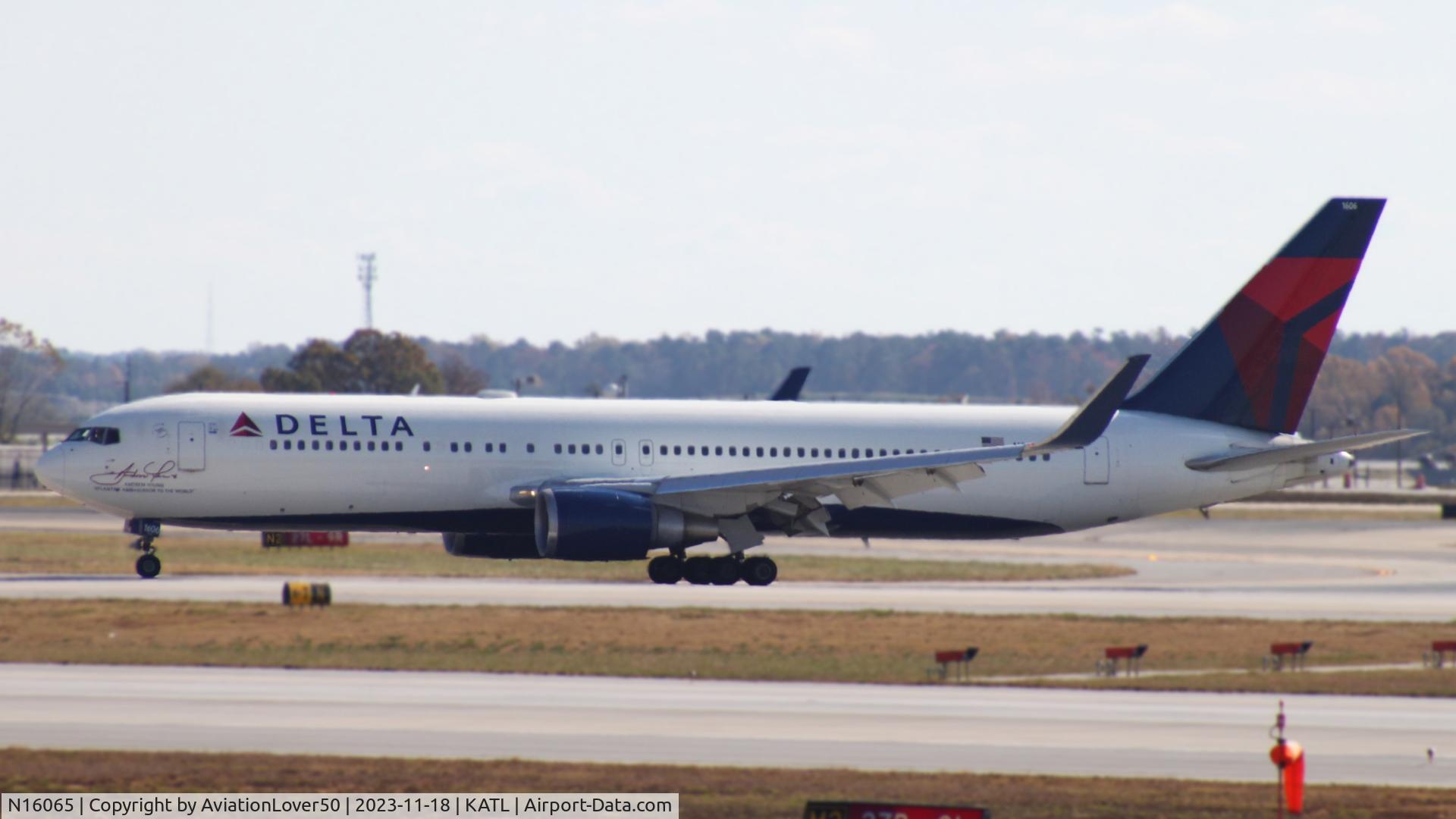 N16065, 1999 Boeing 767-332 C/N 30199, Delta Andrew Young Sticker 763
