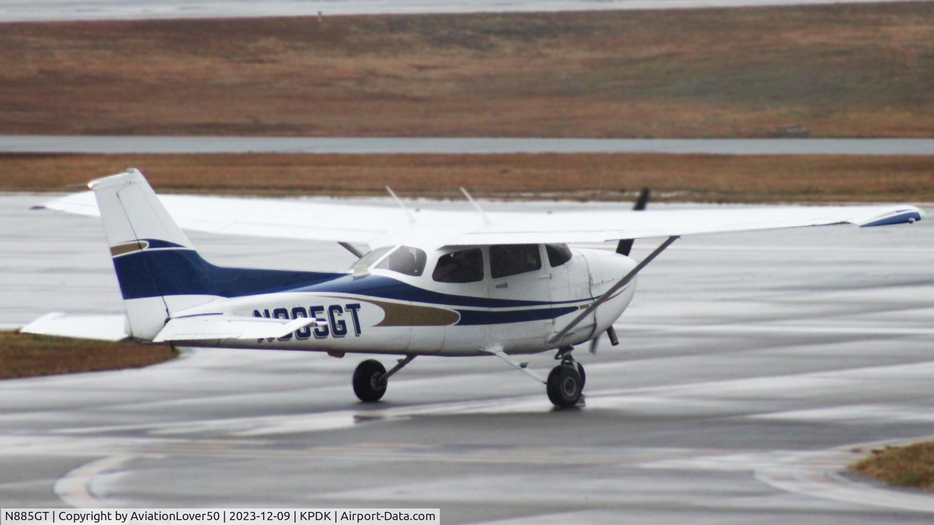 N885GT, 2004 Cessna 172S Skyhawk C/N 172S9601, Georgia Tech Cessna 172S
