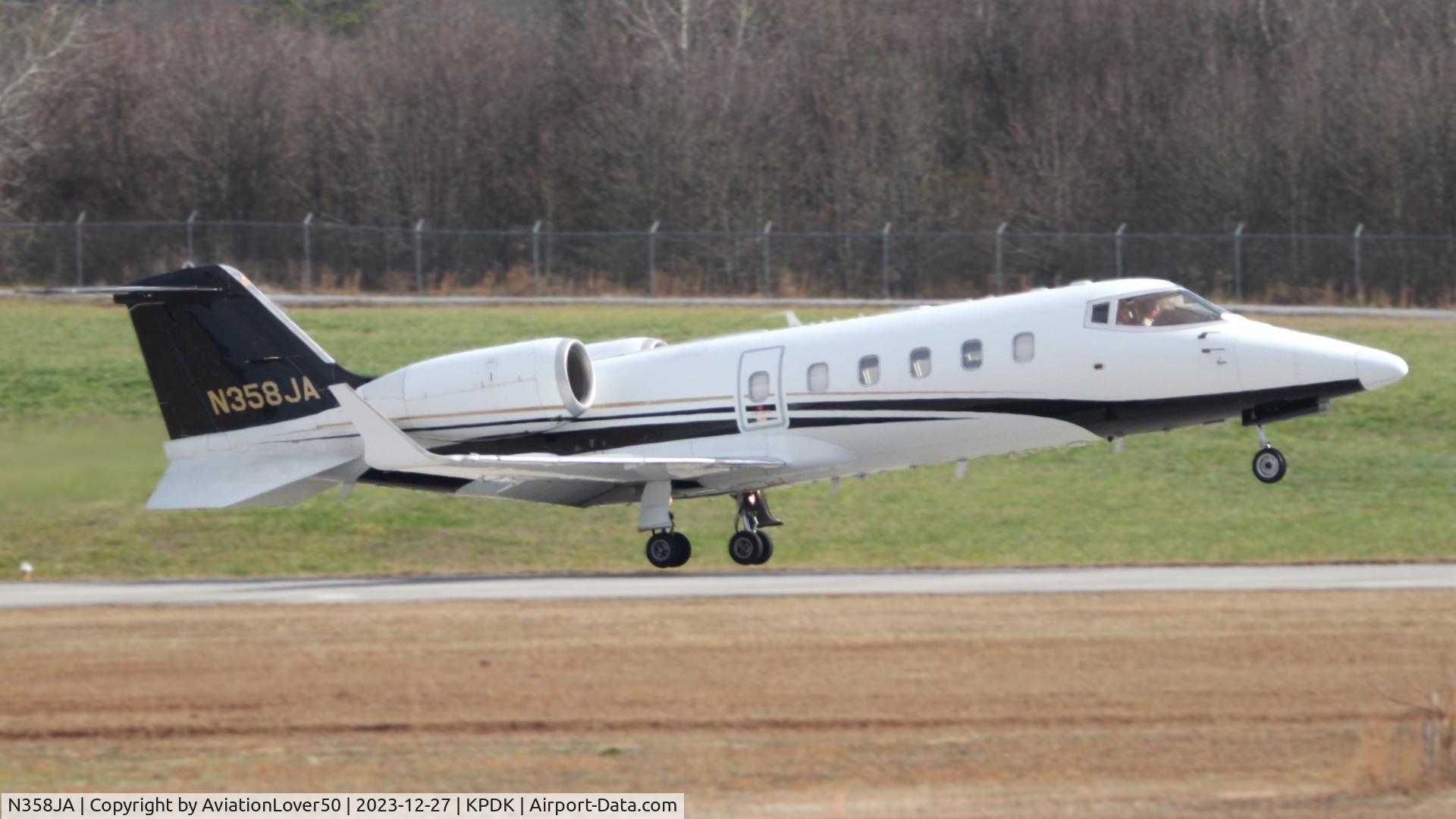 N358JA, Learjet 60 C/N 358, Hop-A-Jet Lear 60