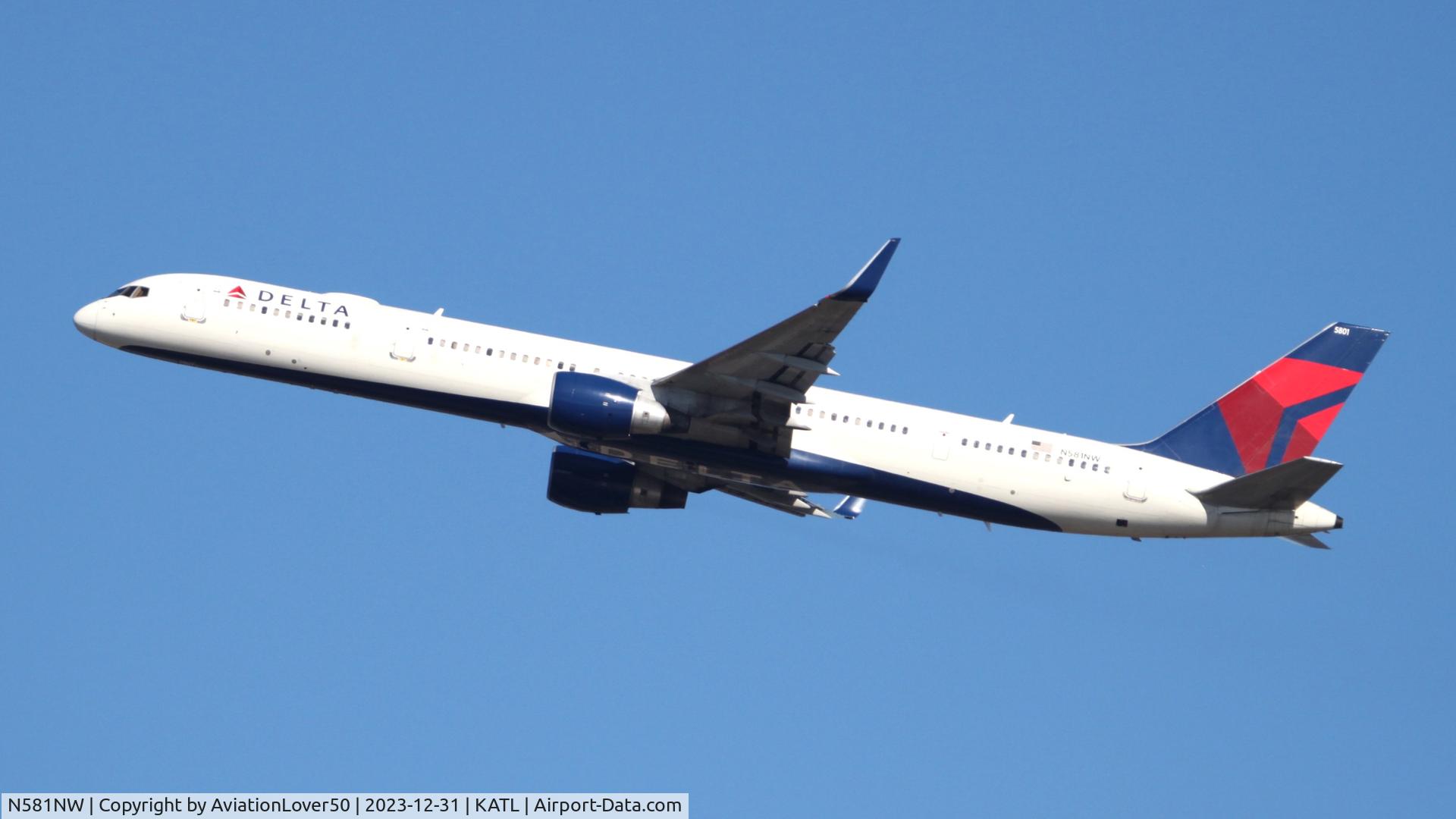 N581NW, 2002 Boeing 757-351 C/N 32982, Delta 753