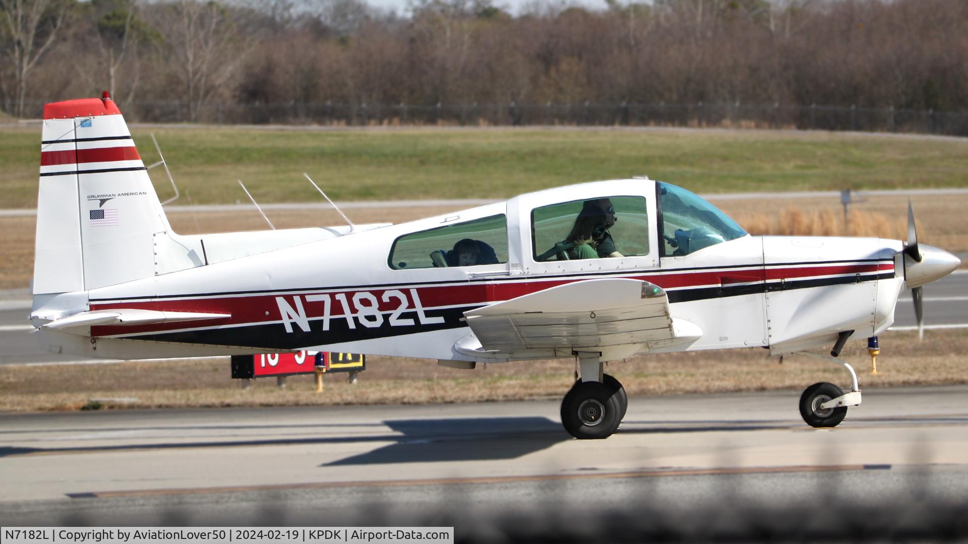 N7182L, 1973 Grumman American AA-5 Traveler C/N AA5-0482, AA-5