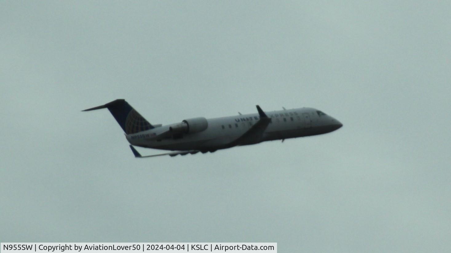 N955SW, 2003 Bombardier CRJ-200LR (CL-600-2B19) C/N 7817, United Express CRJ2