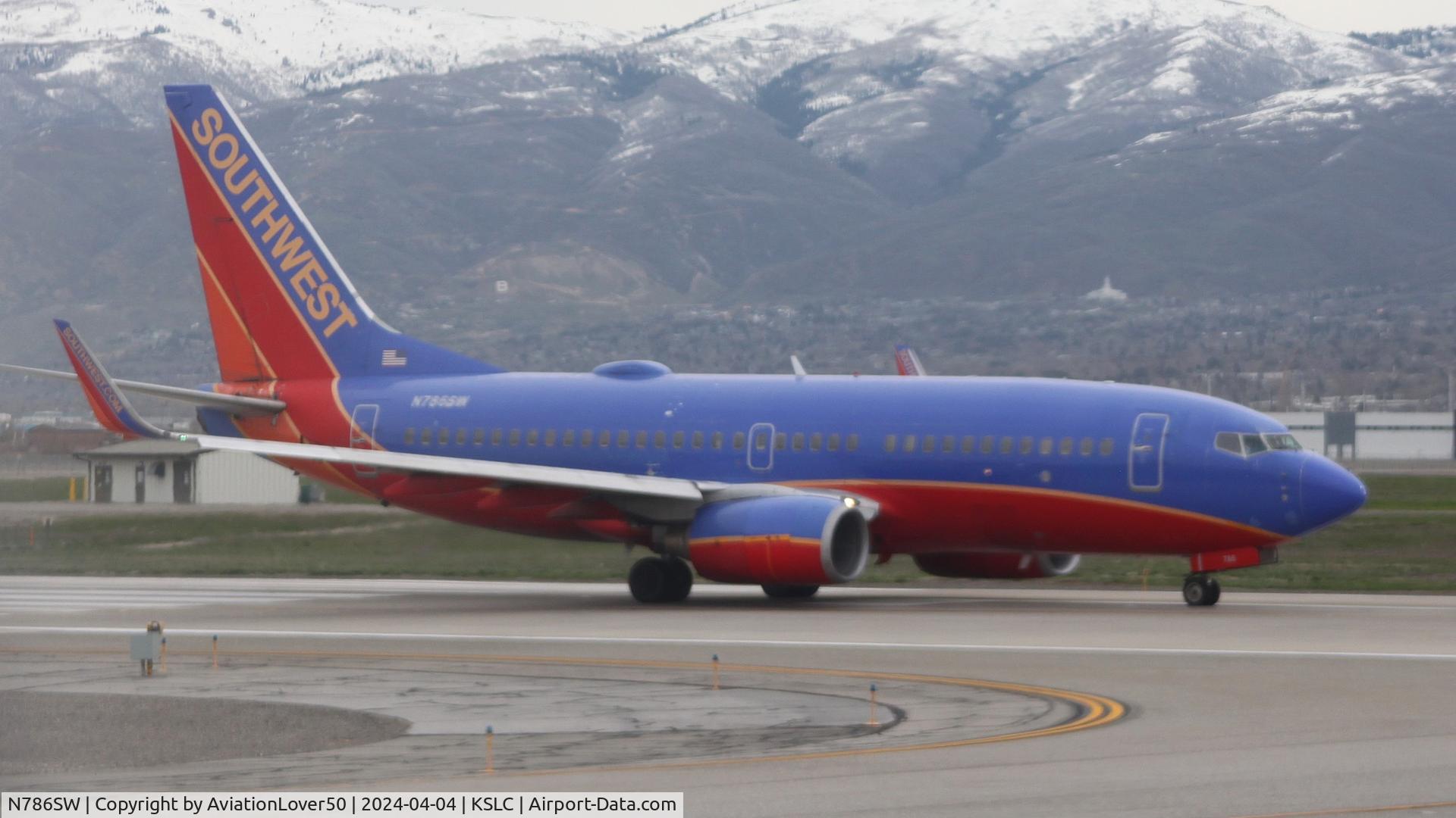 N786SW, 2000 Boeing 737-7H4 C/N 29811, Southwest 737
