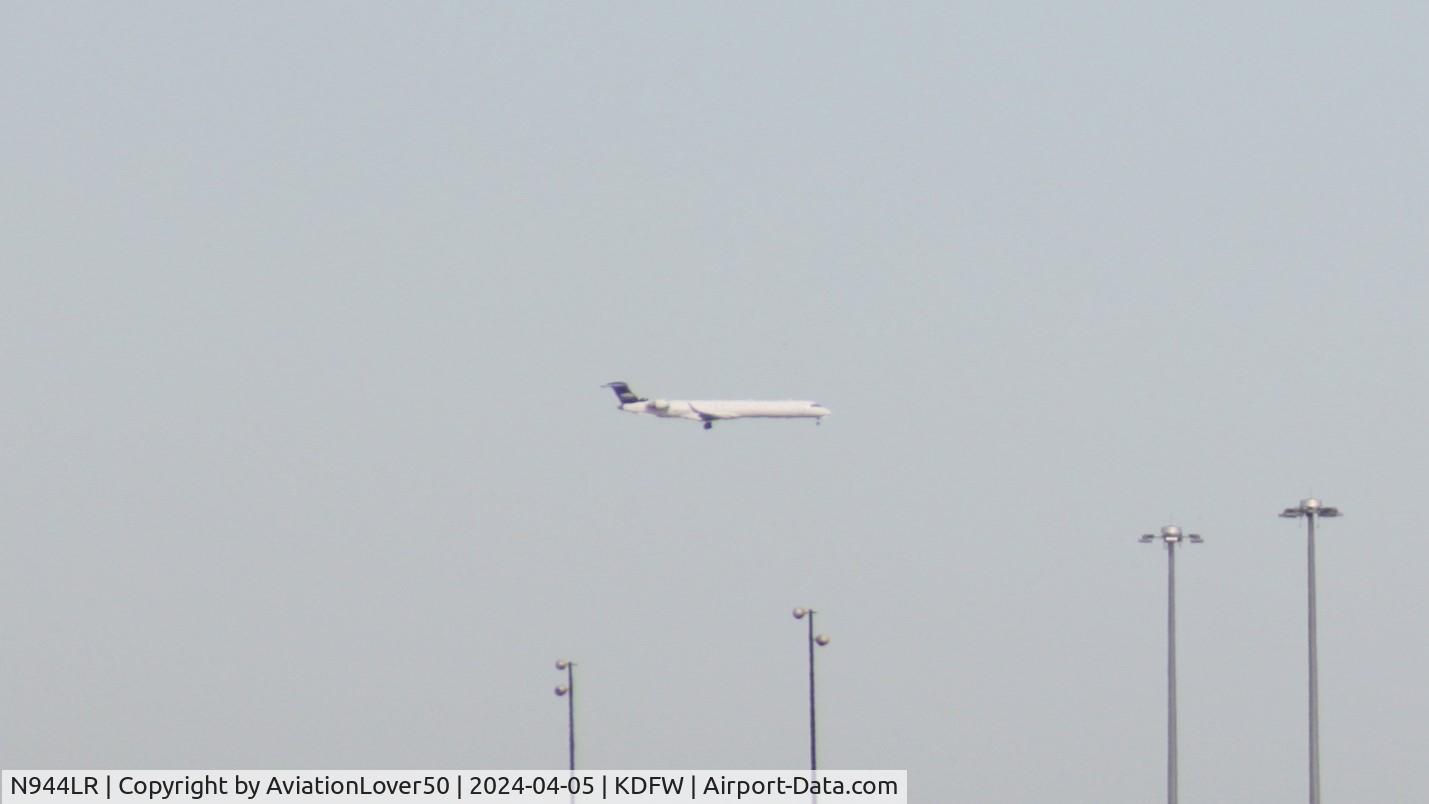 N944LR, 2006 Bombardier CRJ-900ER (CL-600-2D24) C/N 15075, Mesa CRJ9