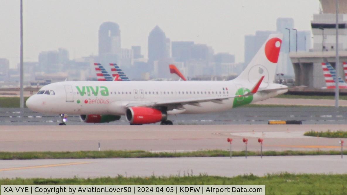 XA-VYE, Airbus A320-232 C/N 07100, VivaAerobus A320