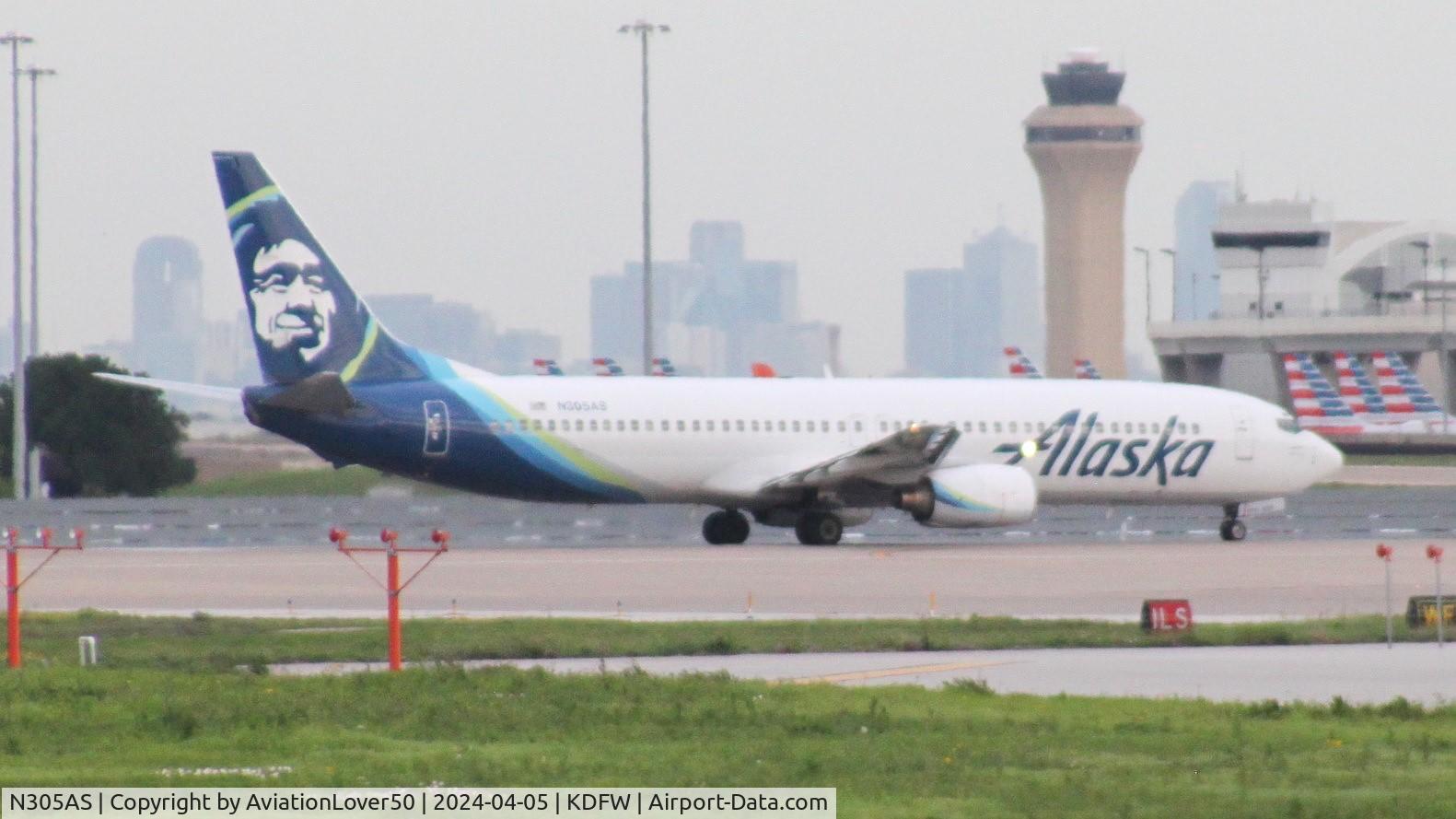 N305AS, 2000 Boeing 737-990 C/N 30013, Alaska 739 in old non-winglet/eyebrow window config