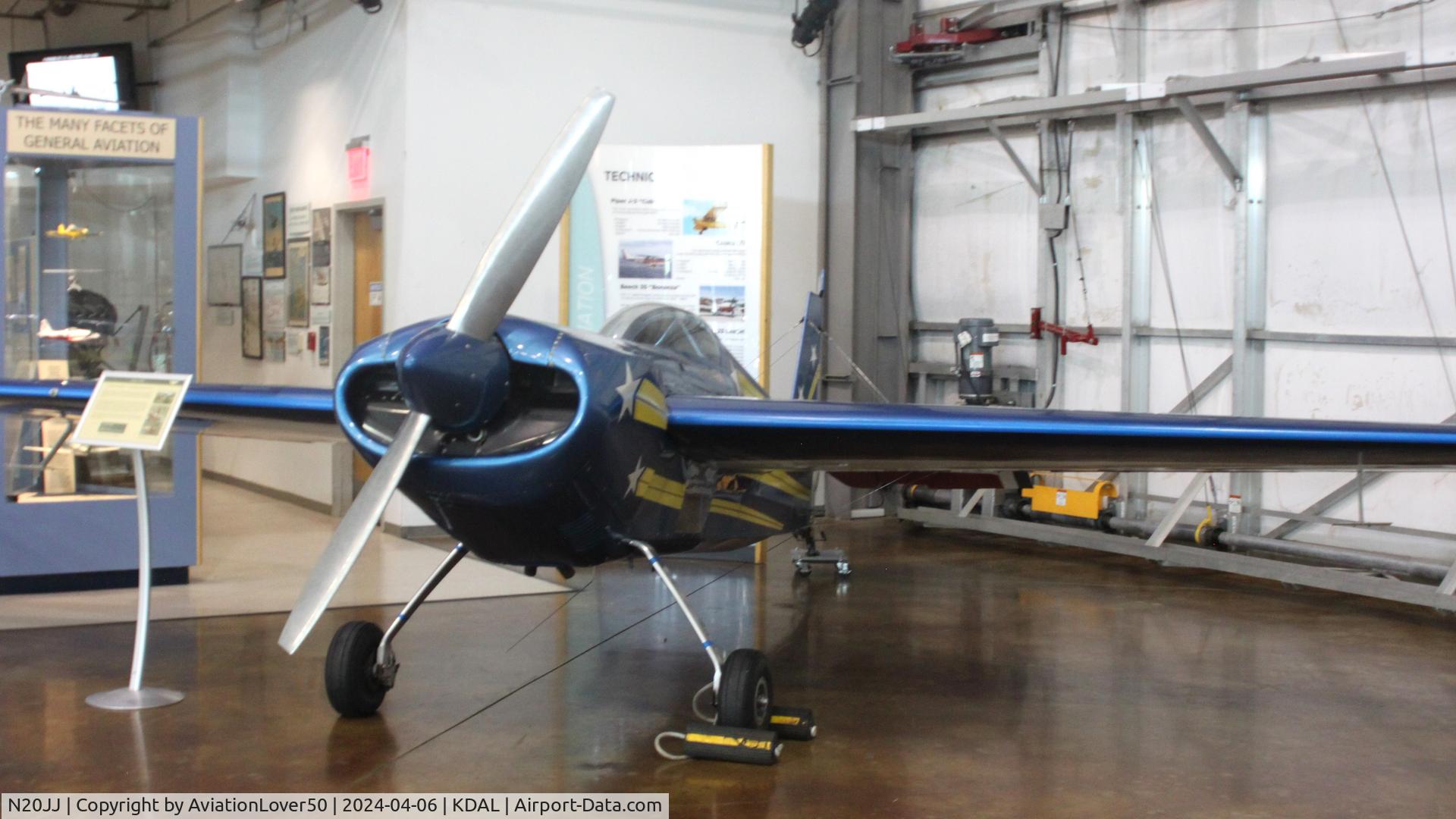 N20JJ, 1978 Stephens Akro Laser Z200 C/N 2002, Stephens Akro