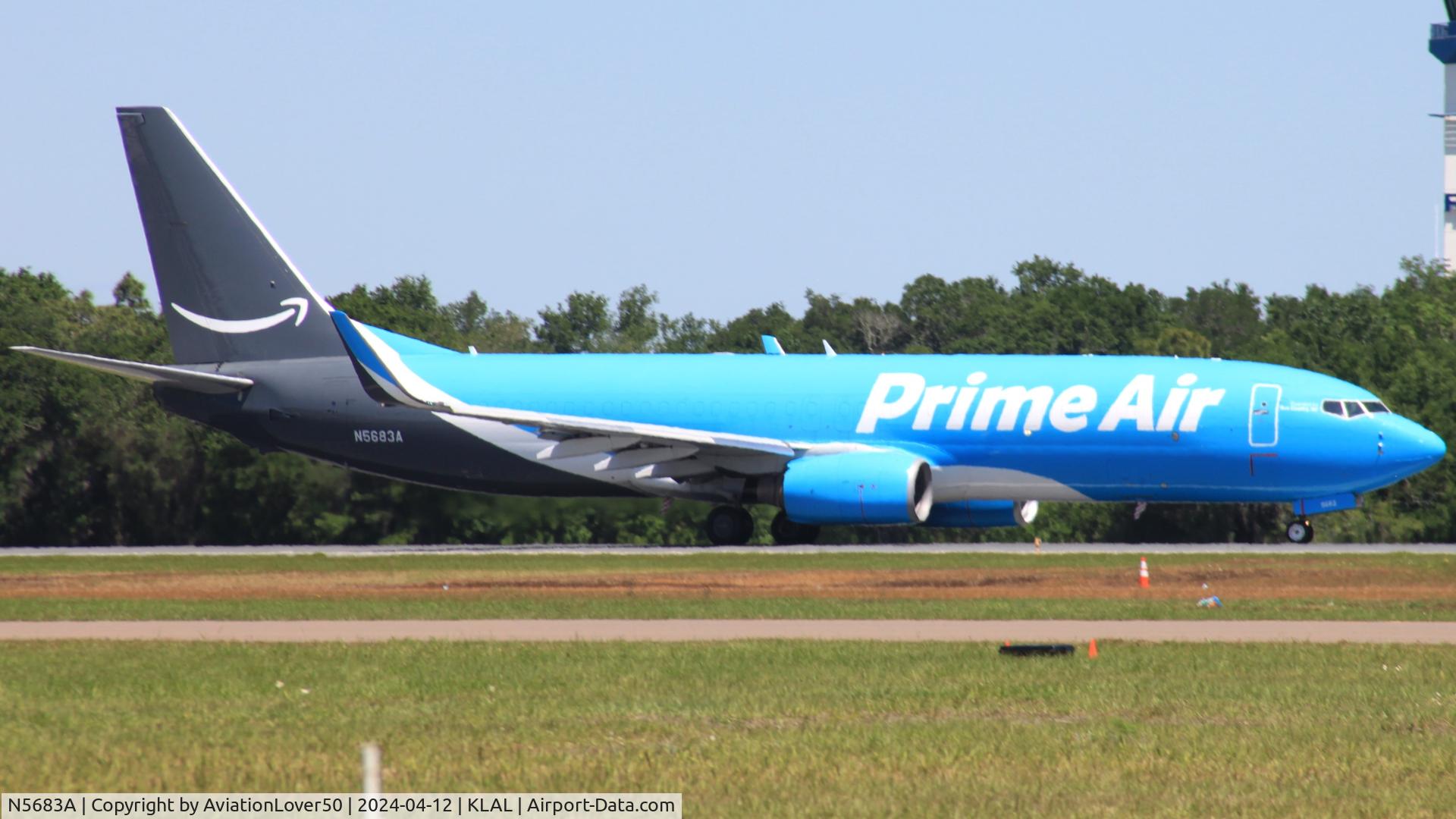 N5683A, 2001 Boeing 737-84P C/N 32601, Amazon 738F