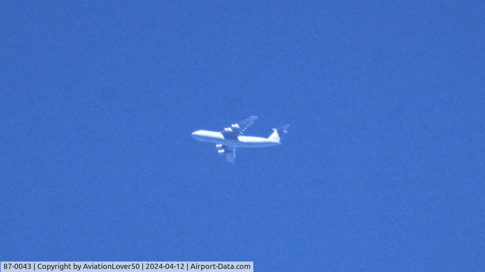 87-0043, 1988 Lockheed C-5M Super Galaxy C/N 500-129, C-5M overhead LAL