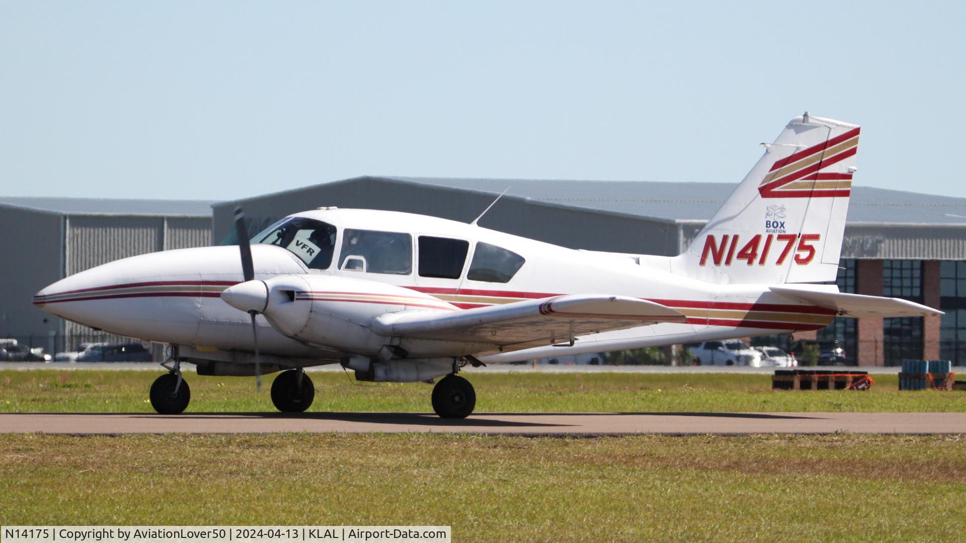 N14175, 1971 Piper PA-23-250 C/N 27-4739, PA-23-250