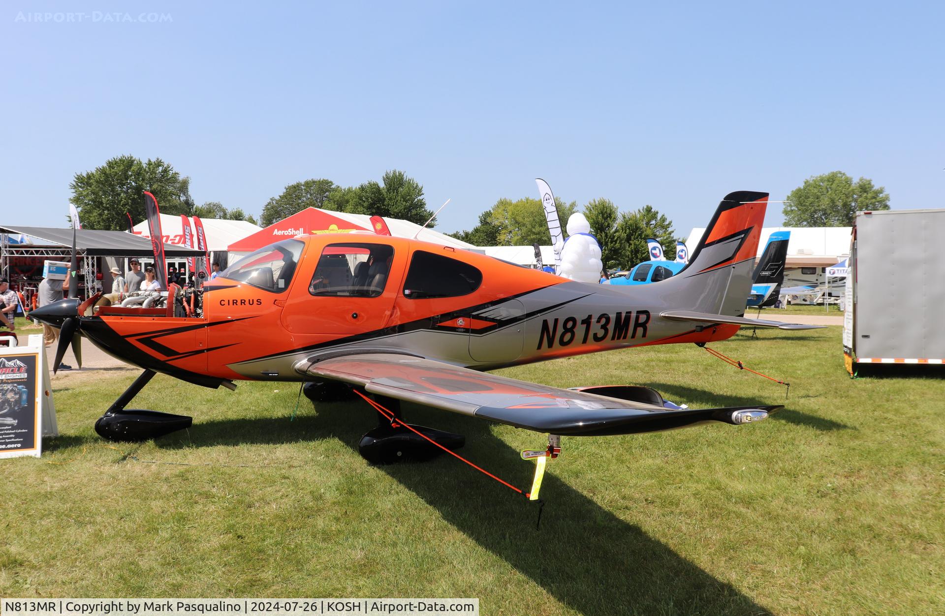 N813MR, 2004 Cirrus SR22 C/N 1010, Cirrus SR22