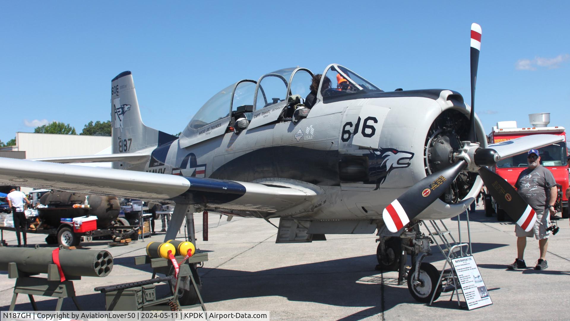 N187GH, 1954 North American T-28C Trojan C/N 200-258 (138187), T-28C