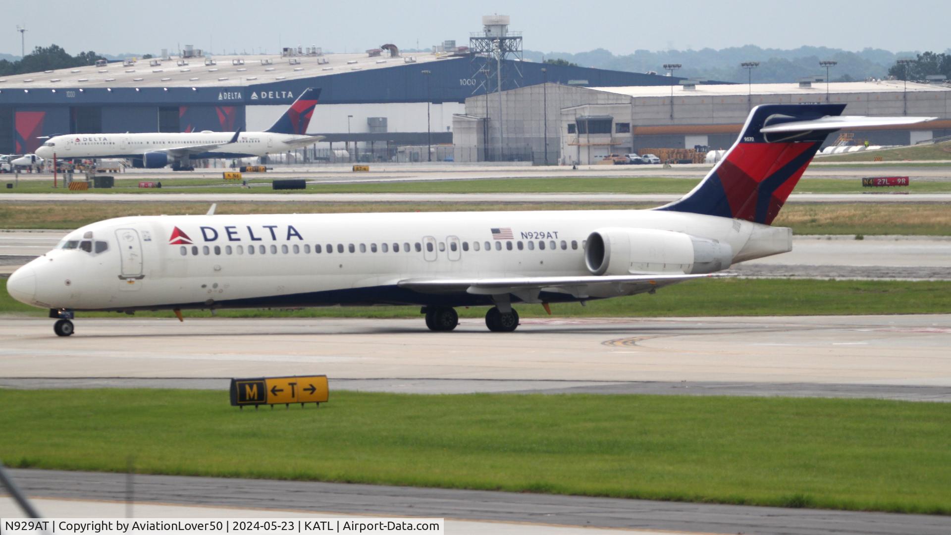 N929AT, 2000 Boeing 717-200 C/N 55075, Delta 712