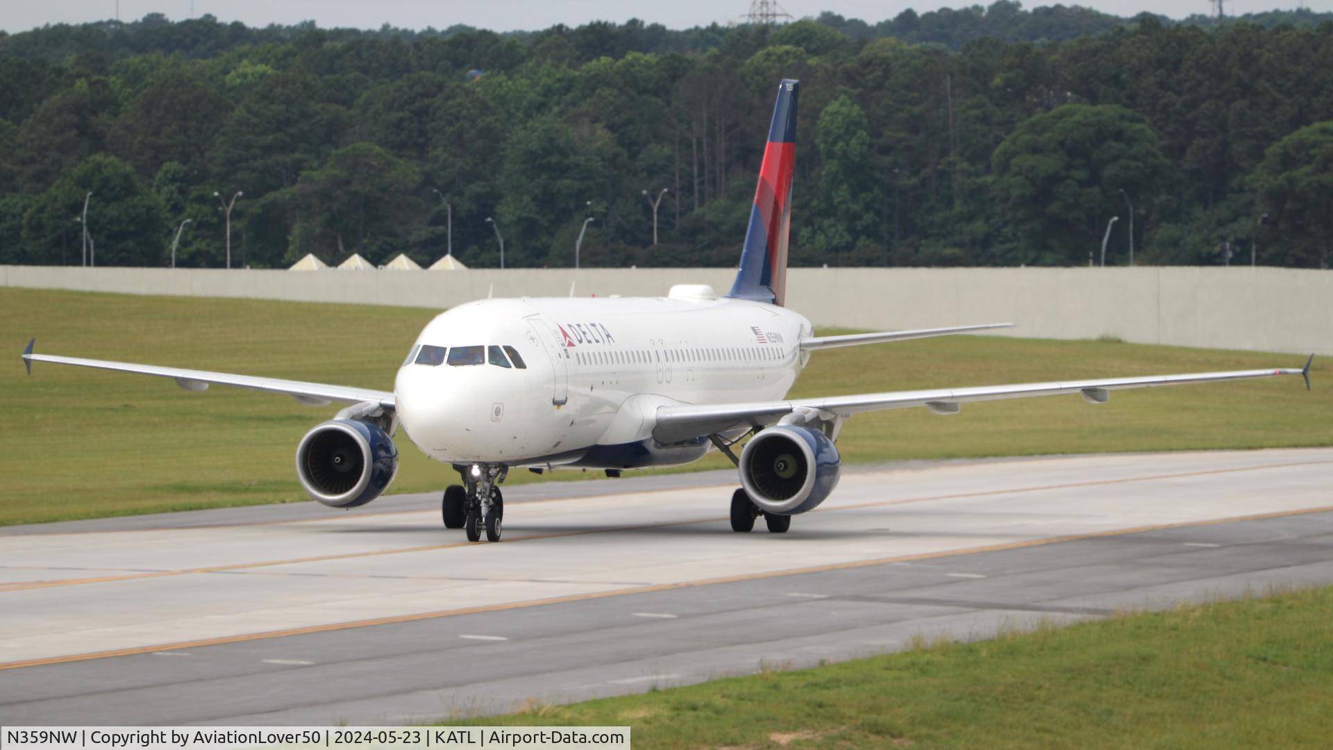 N359NW, 1998 Airbus A320-212 C/N 846, Delta A320