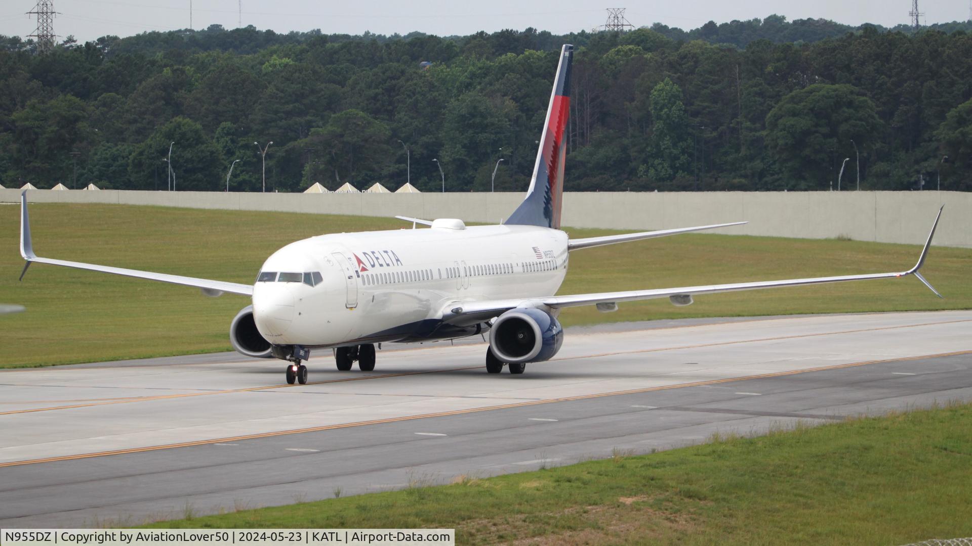 N955DZ, 2013 Boeing 737-9GP/ER C/N 38743, Delta 739