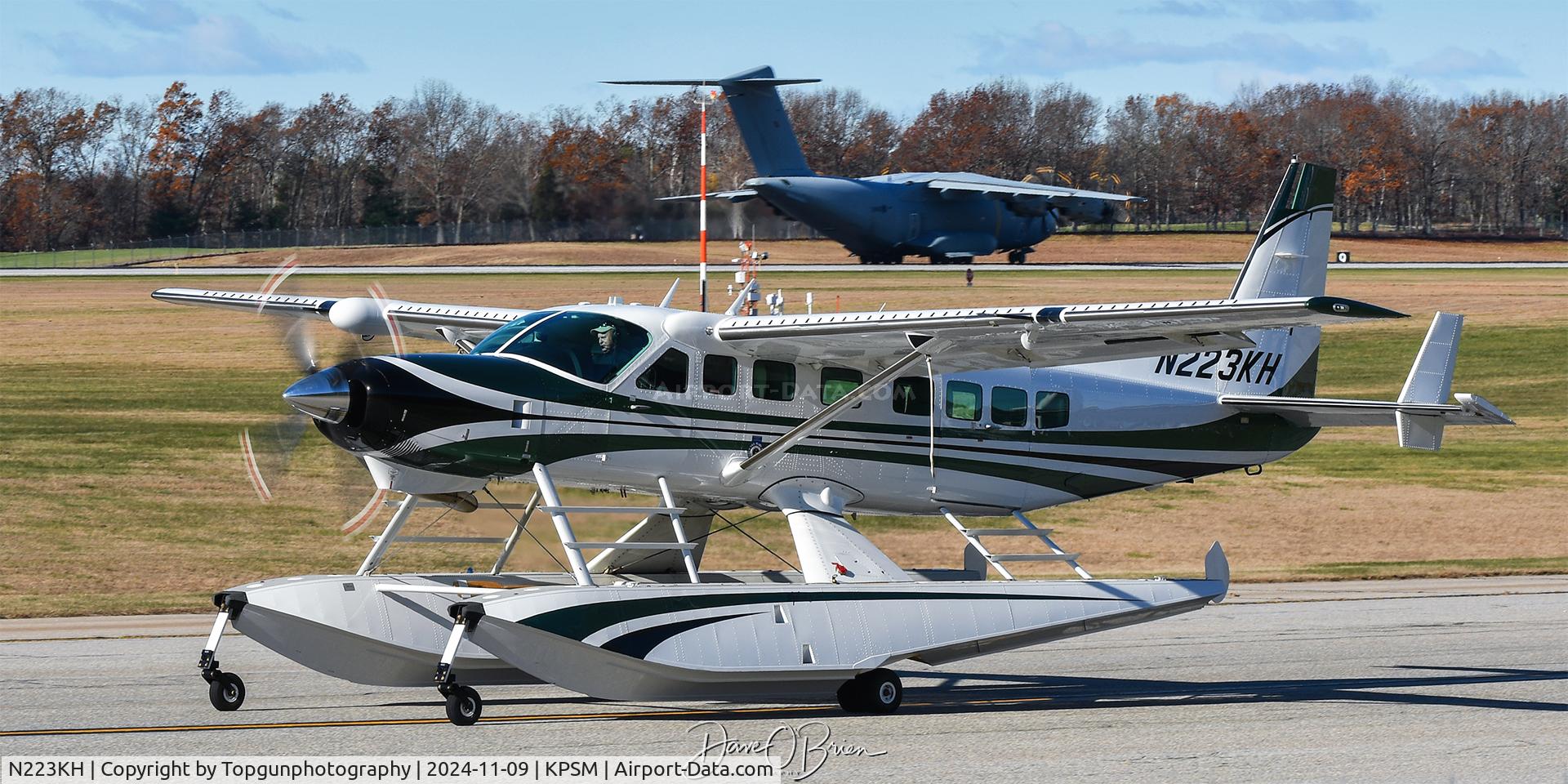 N223KH, 2021 Cessna 208B C/N 208B5621, Caravan taxiing to RW34