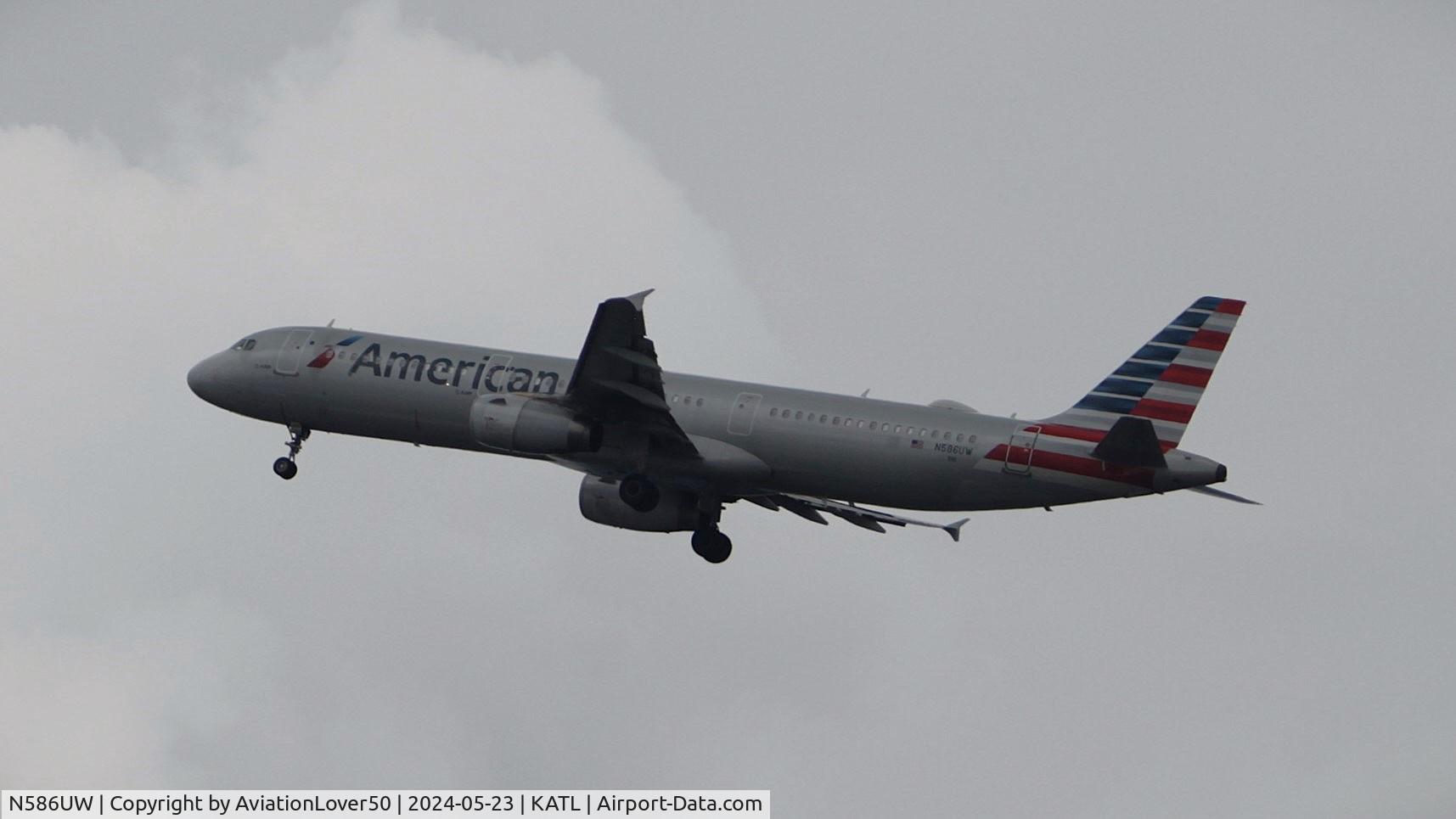 N586UW, 2014 Airbus A321-231 C/N 6230, American A321 with possible gear hydraulic failure?