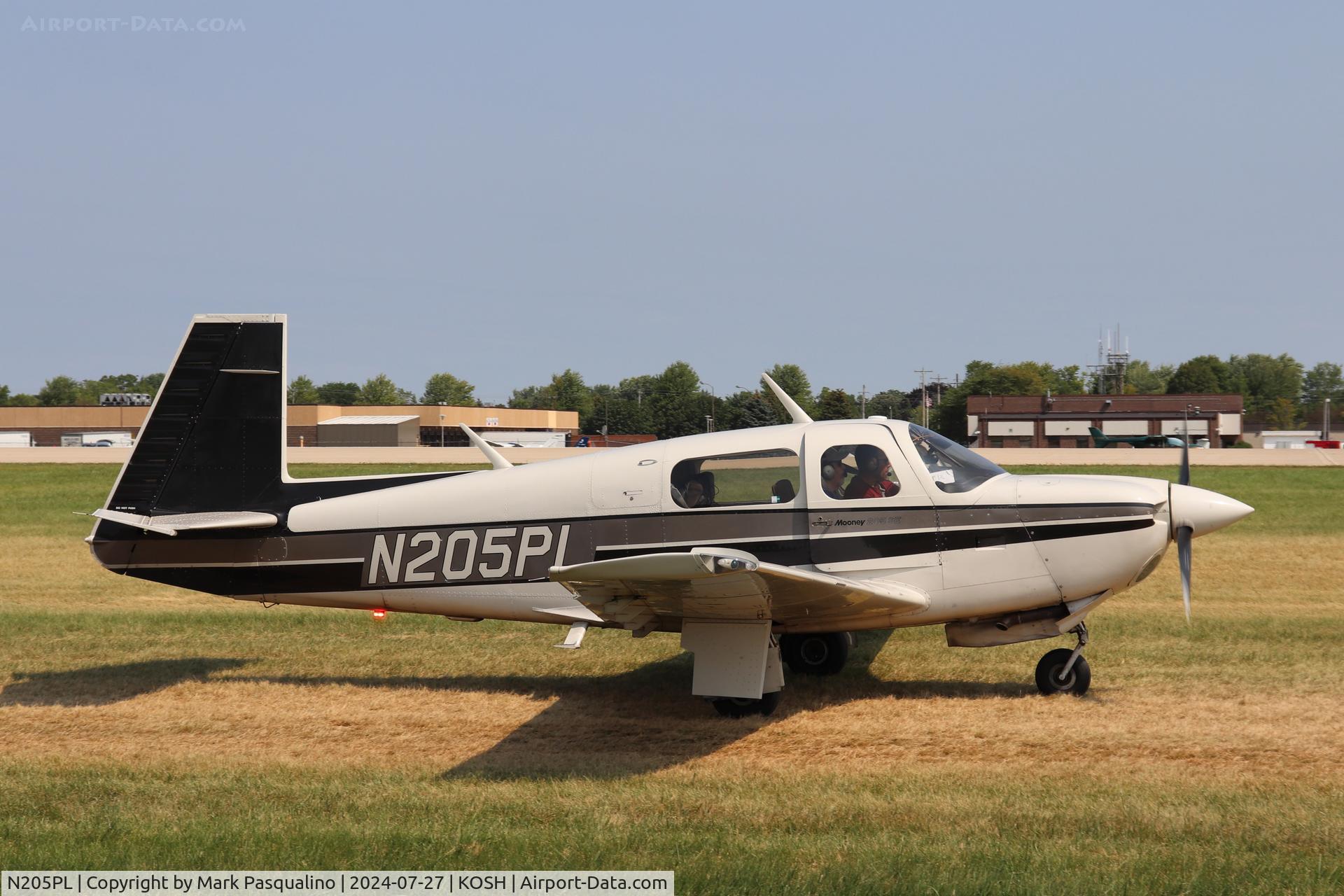 N205PL, 1987 Mooney M20J 201 C/N 24-3020, Mooney M20J