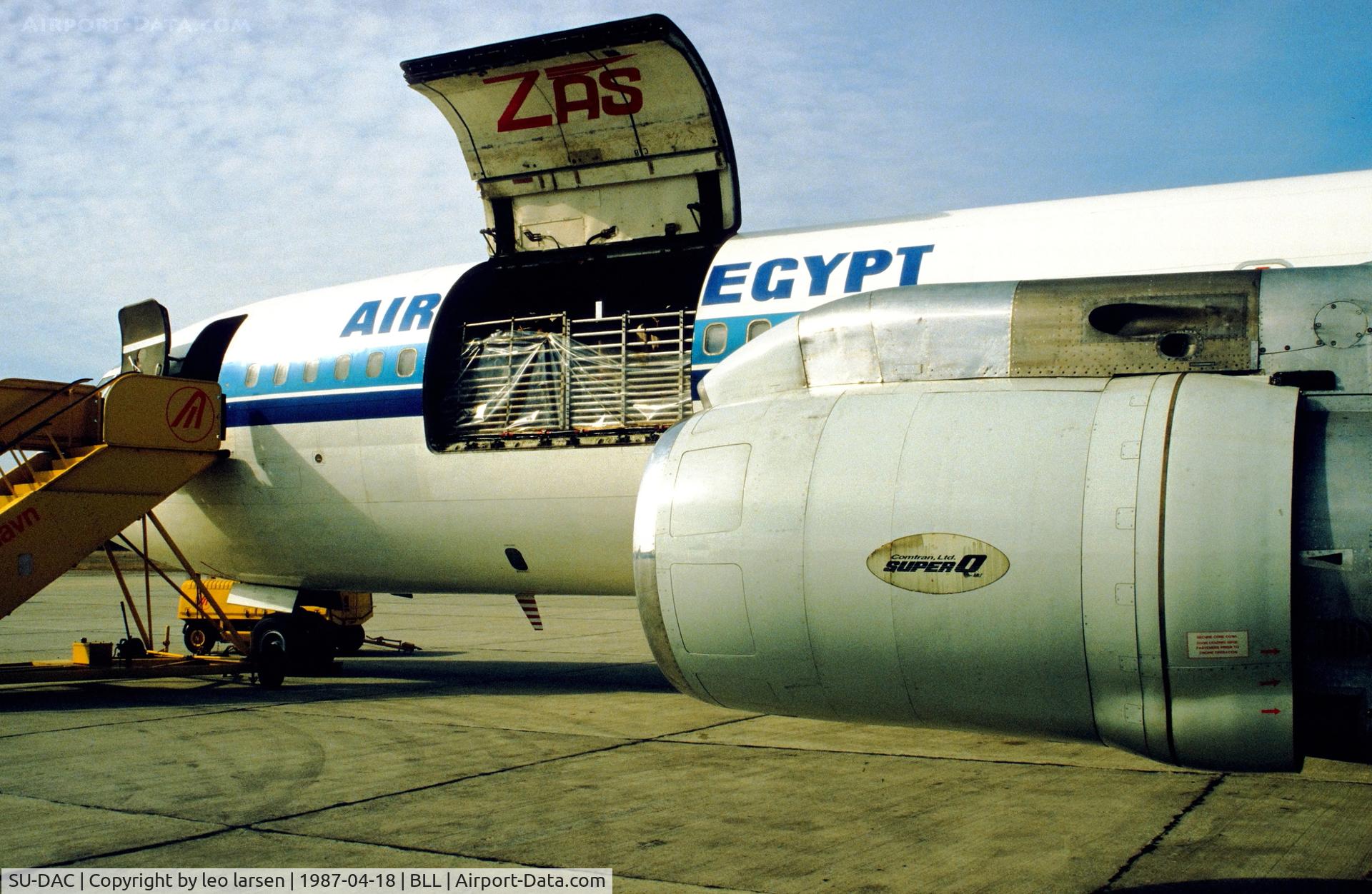 SU-DAC, 1968 Boeing 707-336C C/N 19843, Billund 18.4.1987.Hush-Kit  eng. from Comtran MK.1