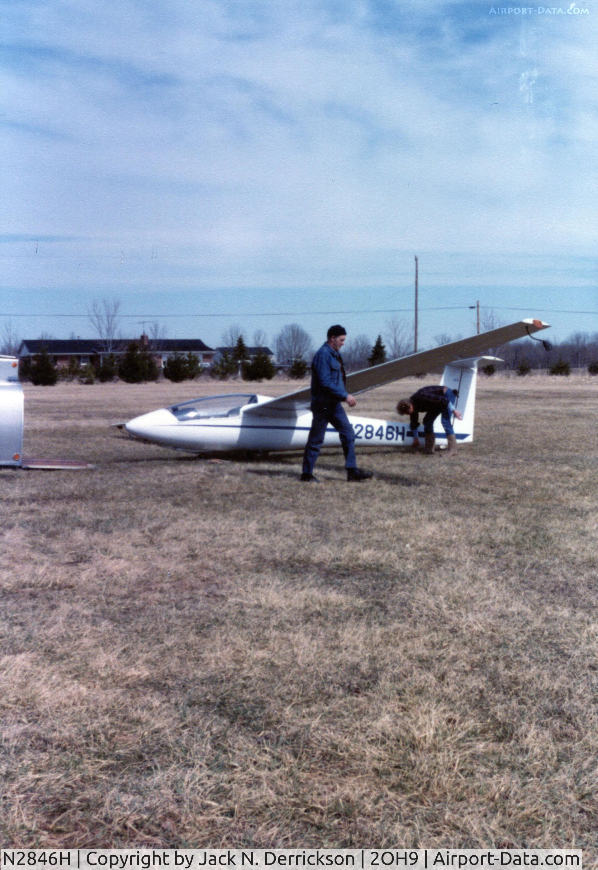 N2846H, 1976 Schweizer SGS 1-35C C/N 66, Mid-1980's CCSC