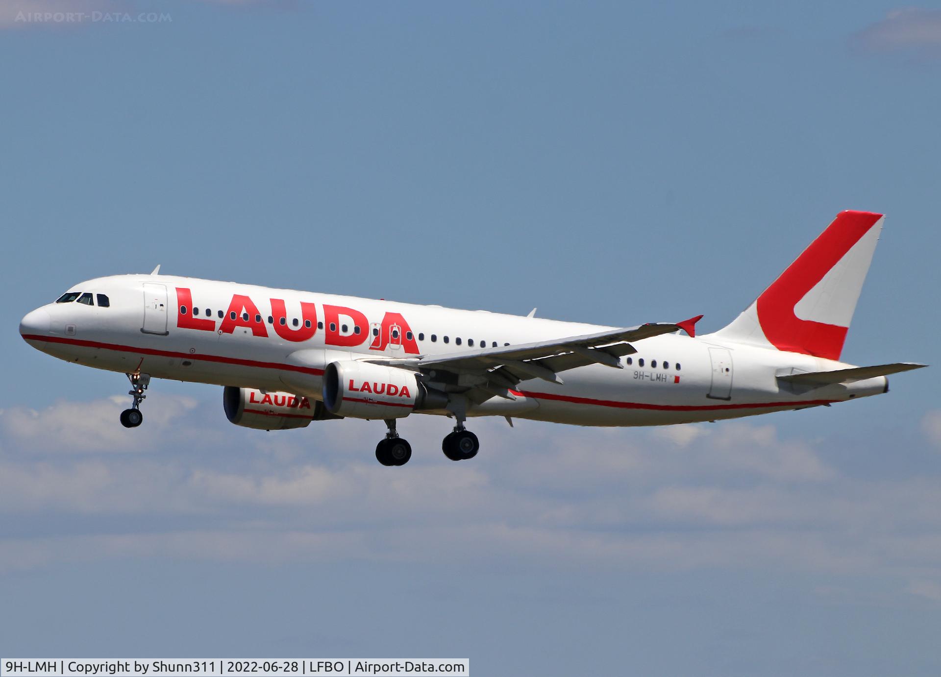 9H-LMH, 2012 Airbus A320-214 C/N 5015, Landing rwy 32R