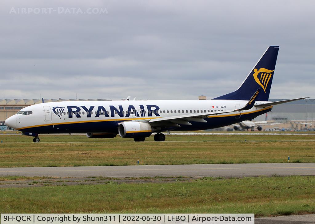 9H-QCR, 2016 Boeing 737-8AS C/N 44741, Taxiing holding point rwy 32R for departure...