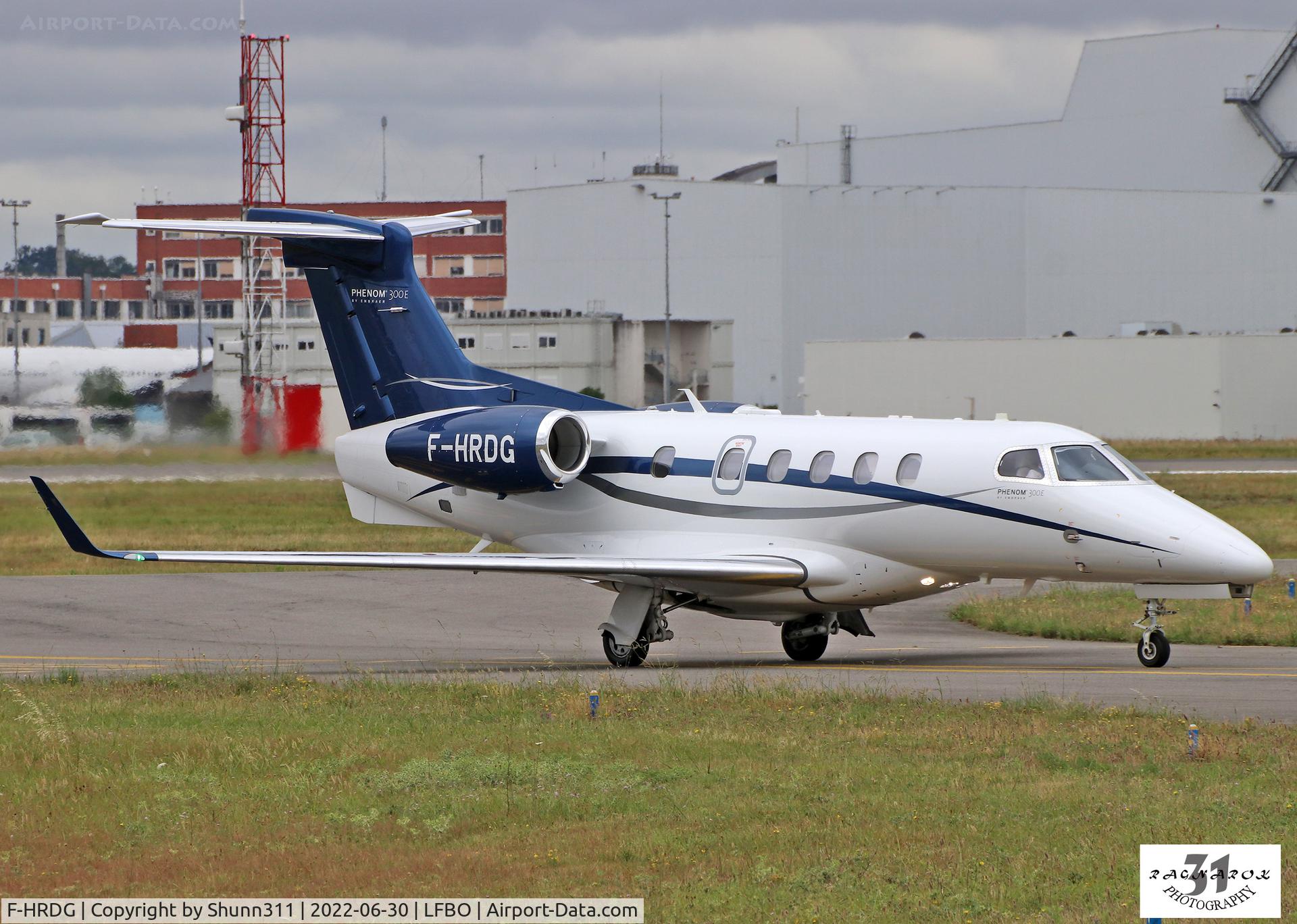 F-HRDG, 2021 Embraer EMB-505 Phenom 300 C/N 50500644, Taxxing to his parking...