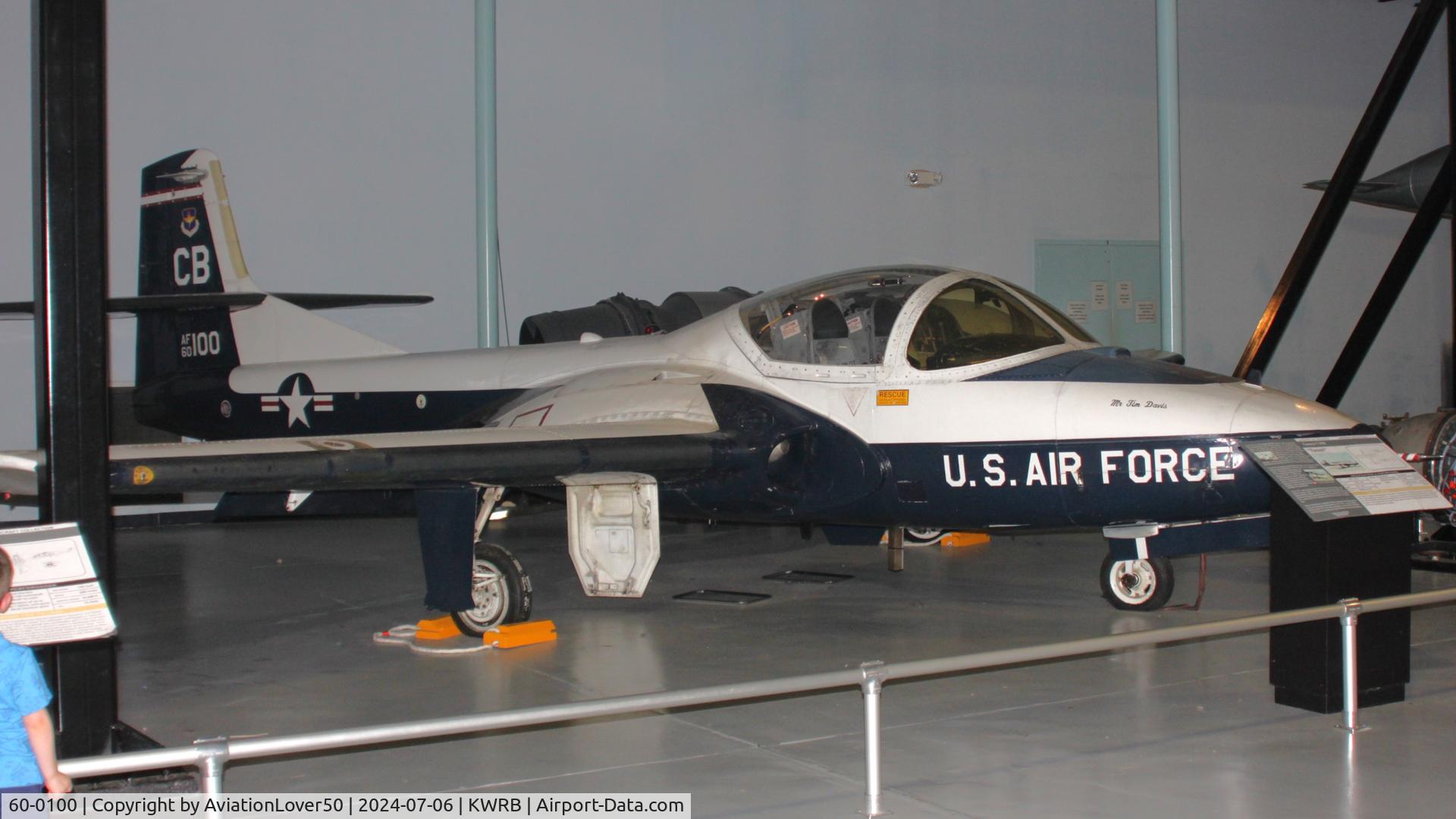 60-0100, 1960 Cessna T-37B Tweety Bird C/N 40582, T-37B