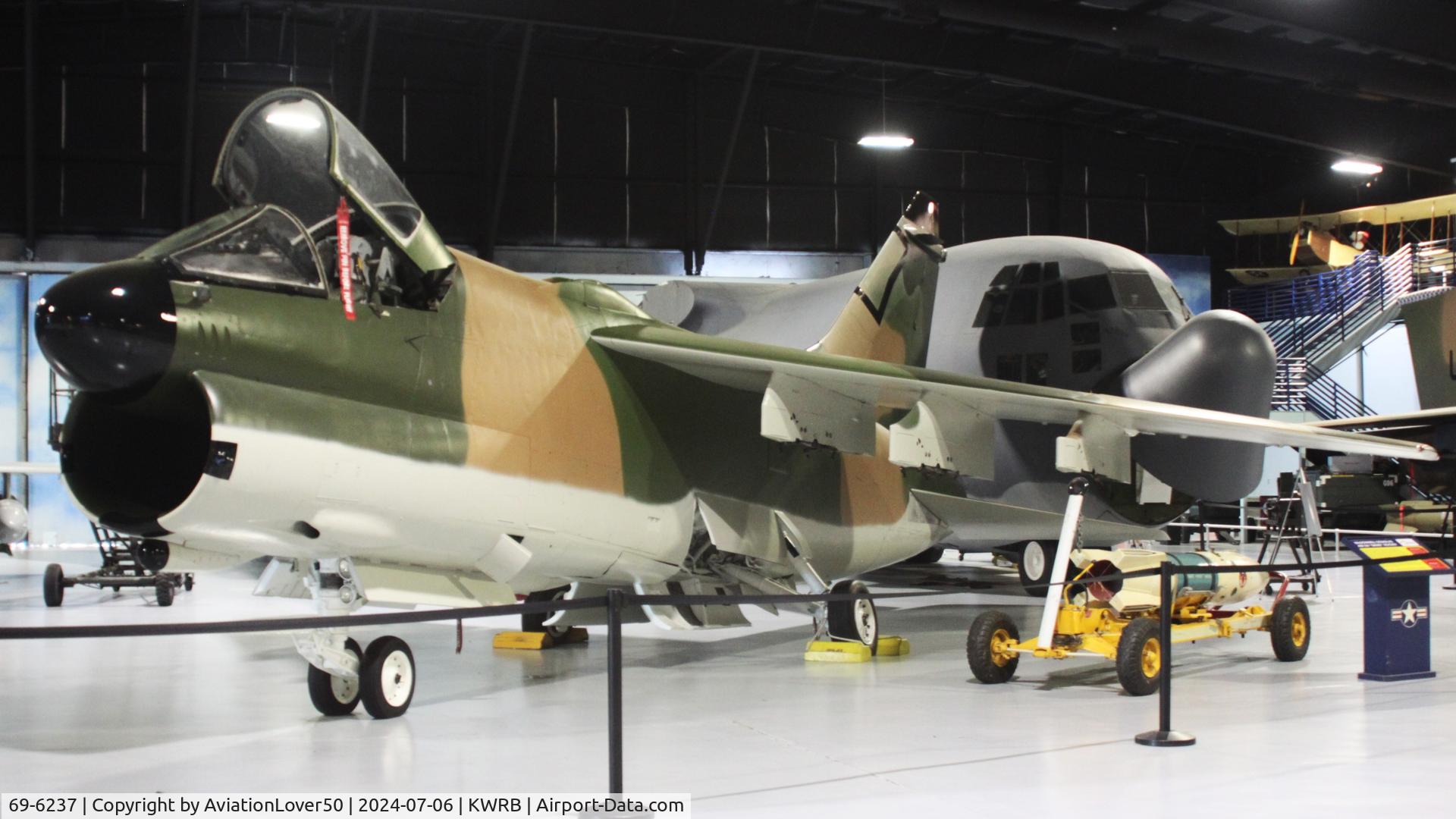 69-6237, 1969 LTV A-7D Corsair II C/N D-067, A-7D