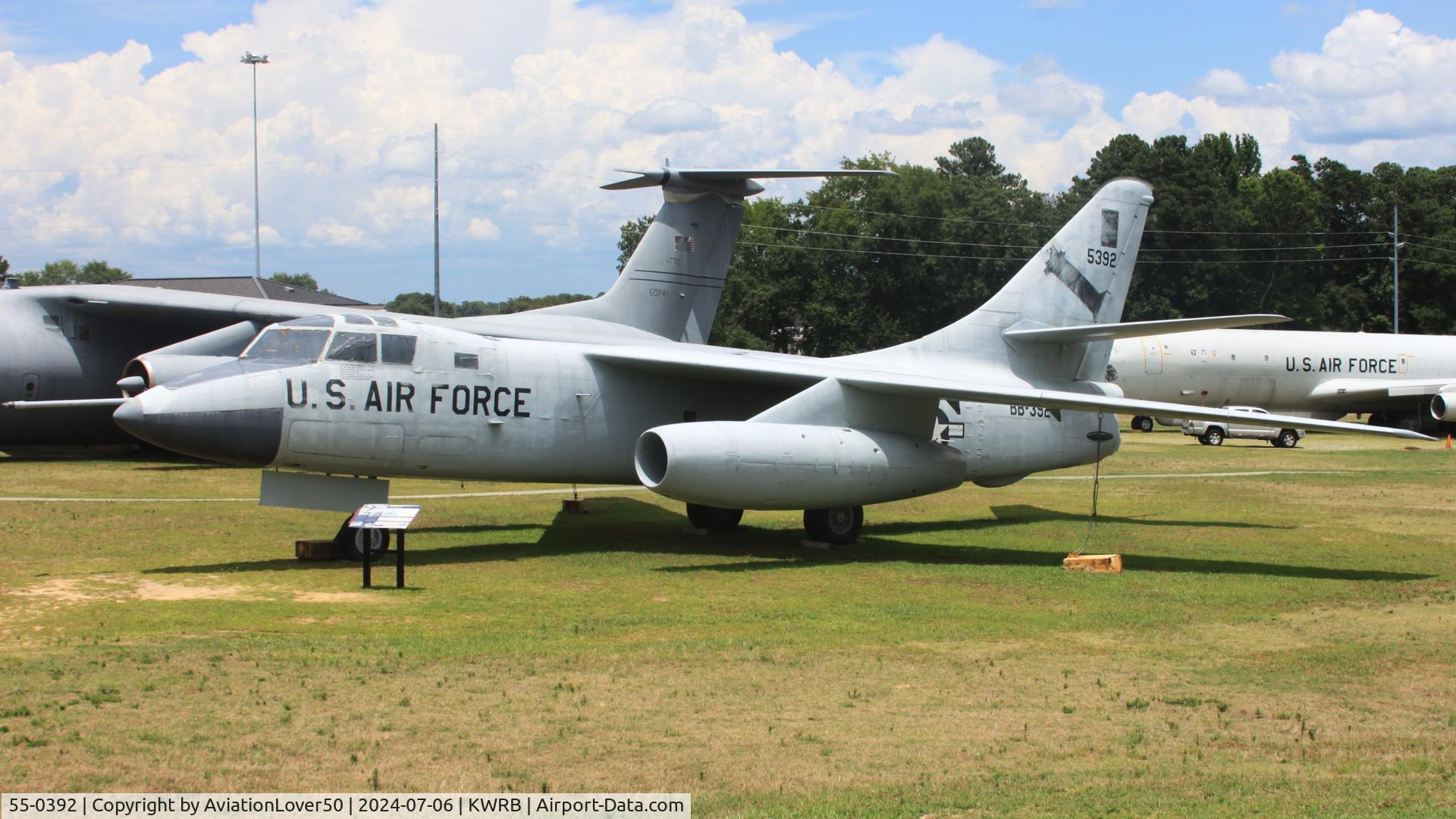 55-0392, 1955 Douglas WB-66D Destroyer C/N 45024, WB-66D