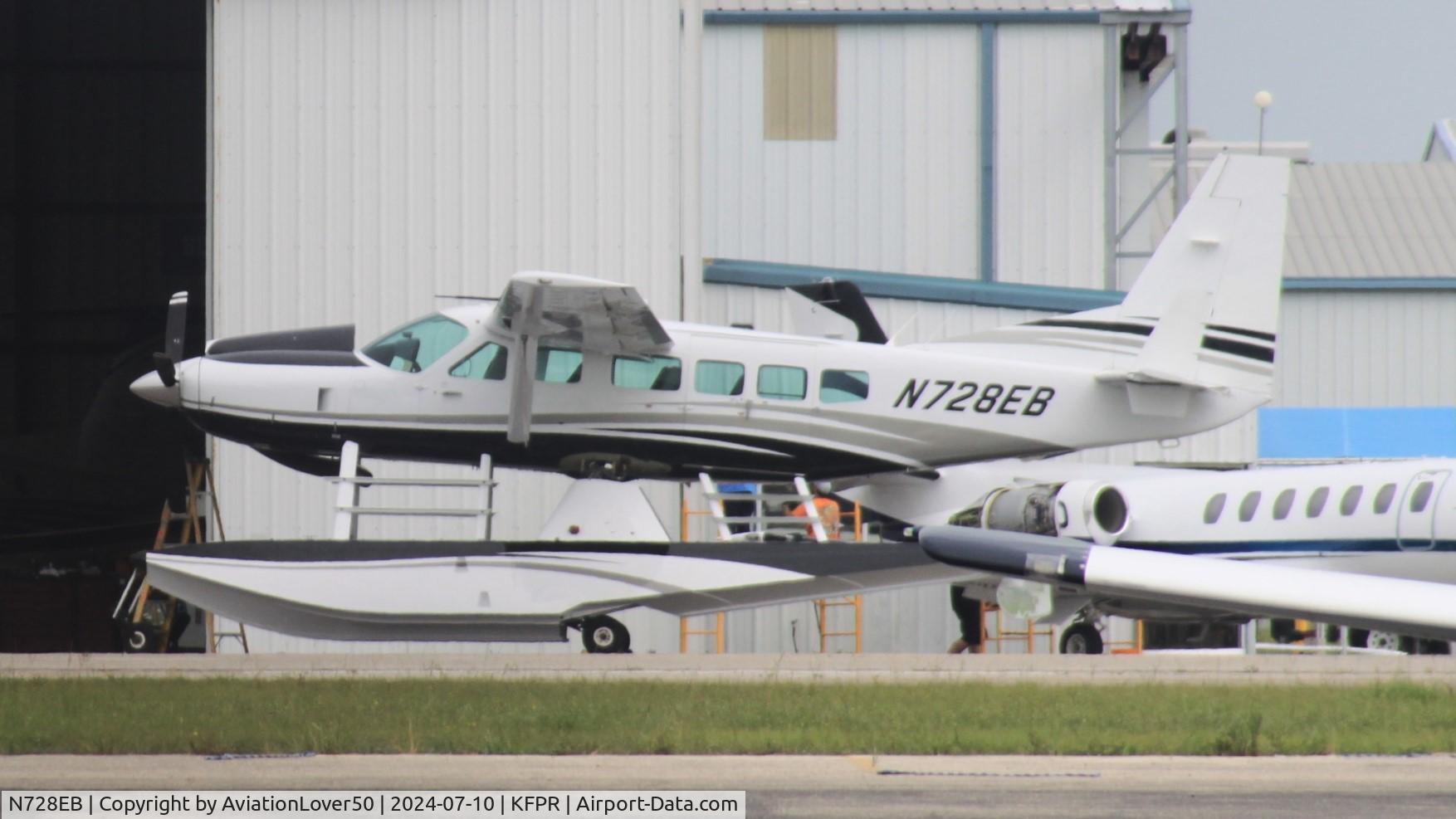 N728EB, 2013 Cessna 208 Caravan I Amphibian C/N 20800553, Caravan Floatplane