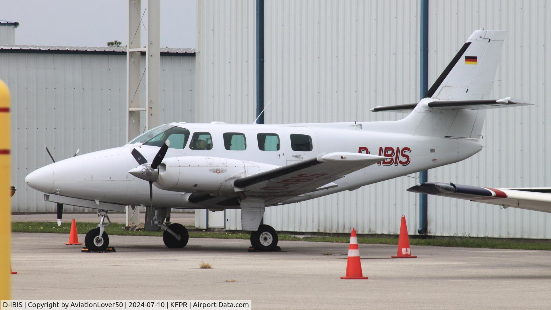 D-IBIS, 1981 Cessna T303 Crusader Crusader C/N T30300024, T303 Crusader
