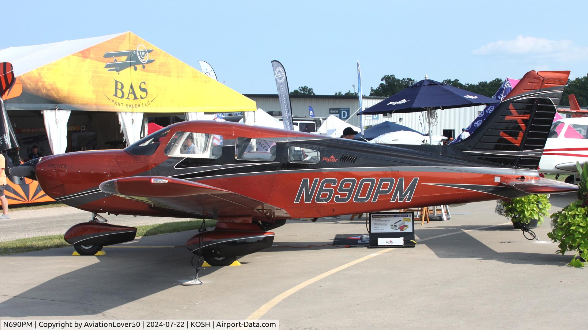N690PM, 2024 Piper PA-28-181 Archer LX C/N 2881728, Archer LX