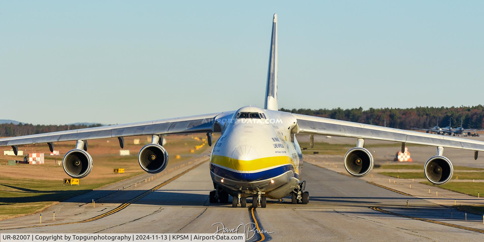 UR-82007, 1988 Antonov An-124-100 Ruslan C/N 19530501005, ADB3893 taxiing up to RW34