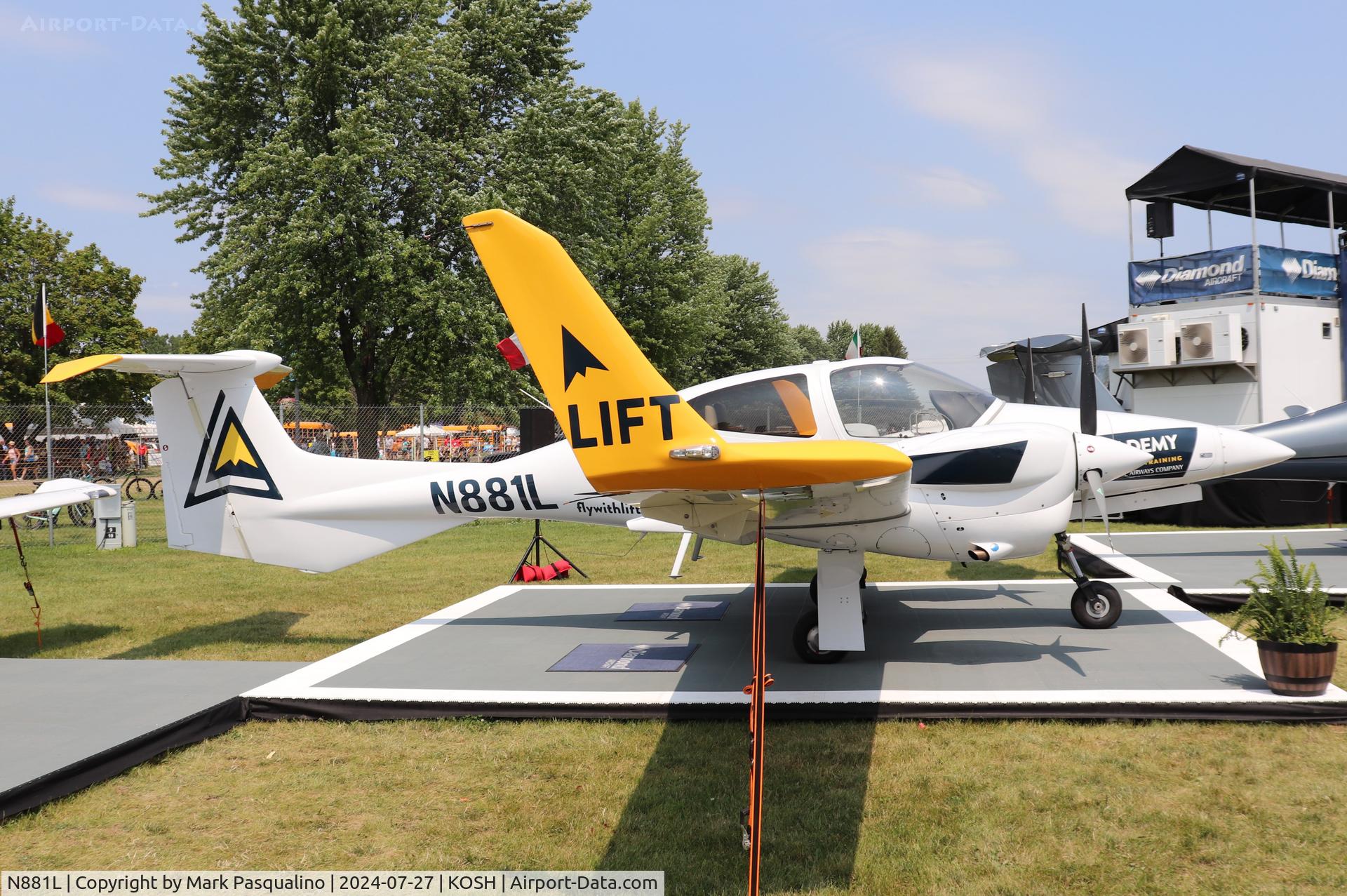 N881L, 2018 Diamond DA 42 NG C/N 42.N356, Diamond DA 42 NG