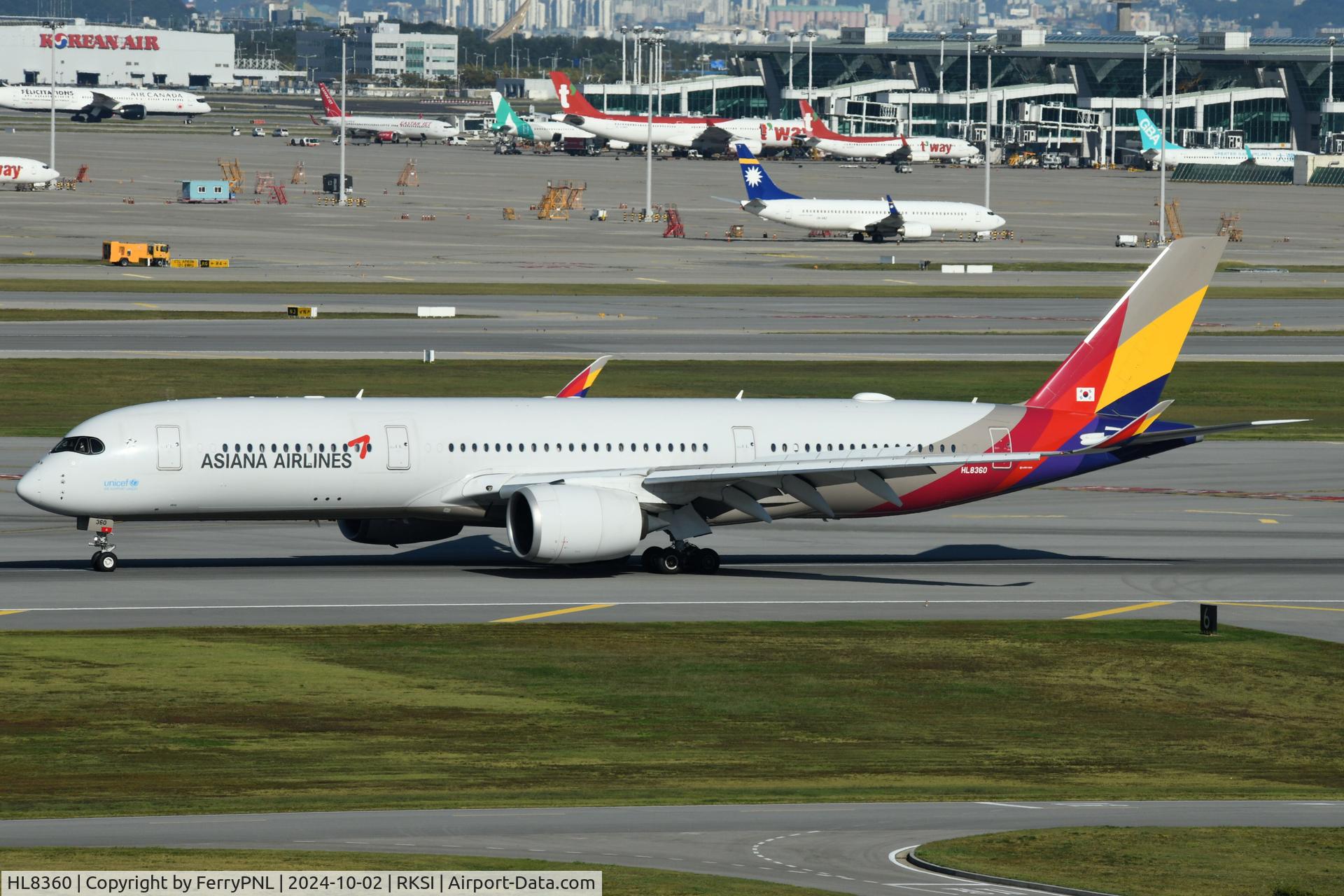 HL8360, 2018 Airbus A350-941 C/N 0234, Asiana A359 arriving