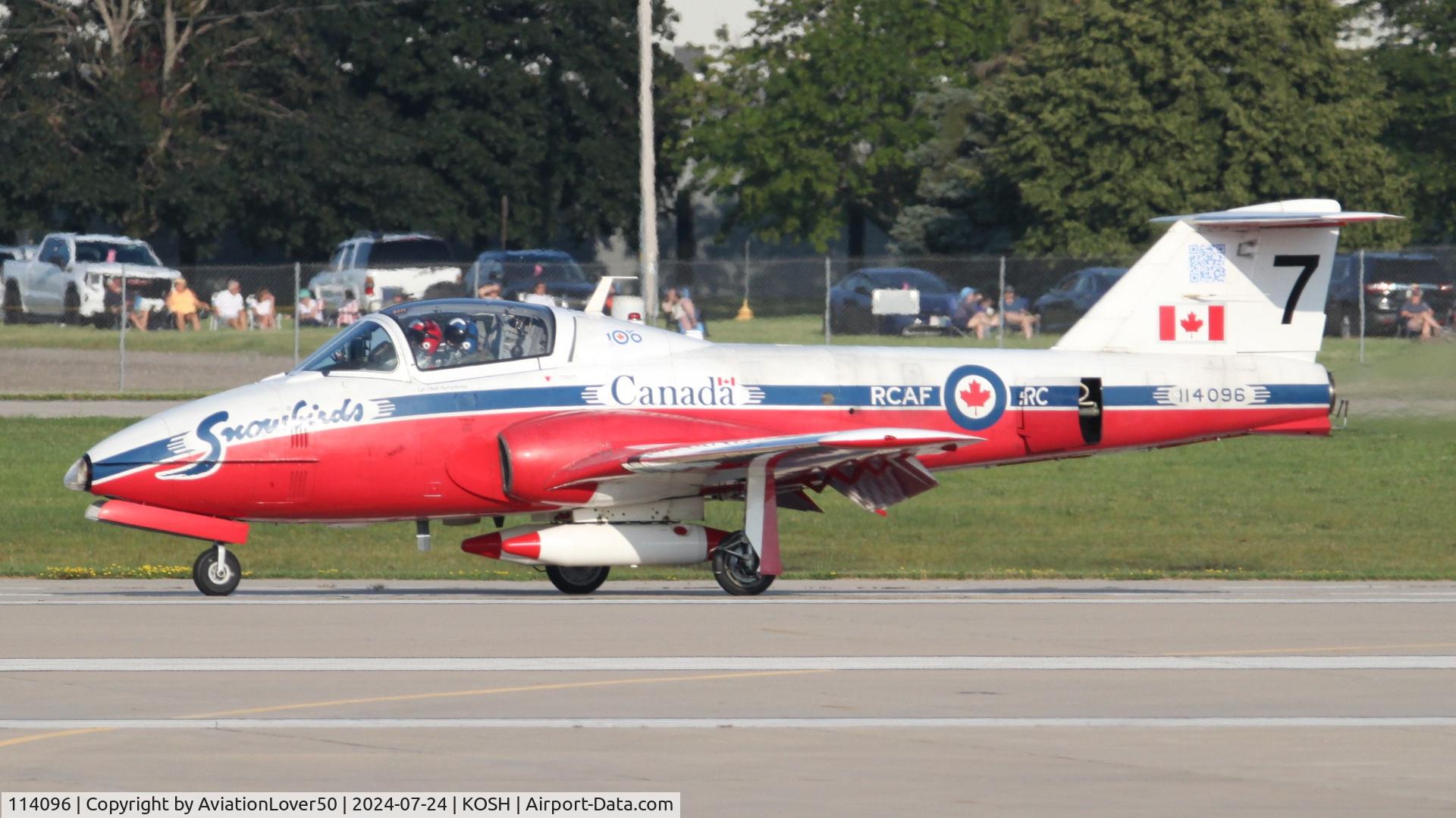 114096, Canadair CT-114 Tutor C/N 1096, Snowbirds CT-114 #7