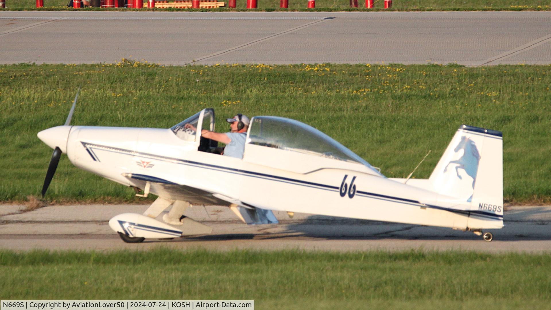 N669S, 1996 Bushby Mustang II C/N 7095, Mustang II