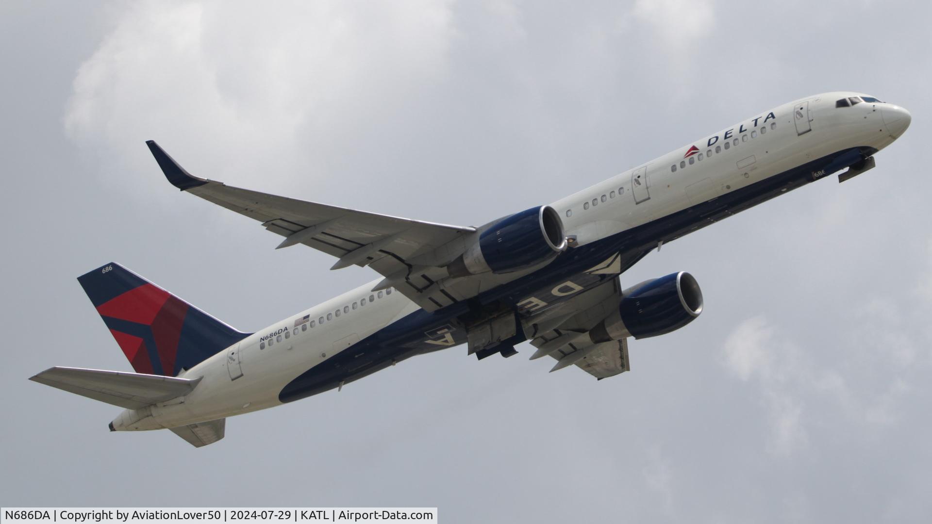 N686DA, 1995 Boeing 757-232 C/N 27589, Delta 752