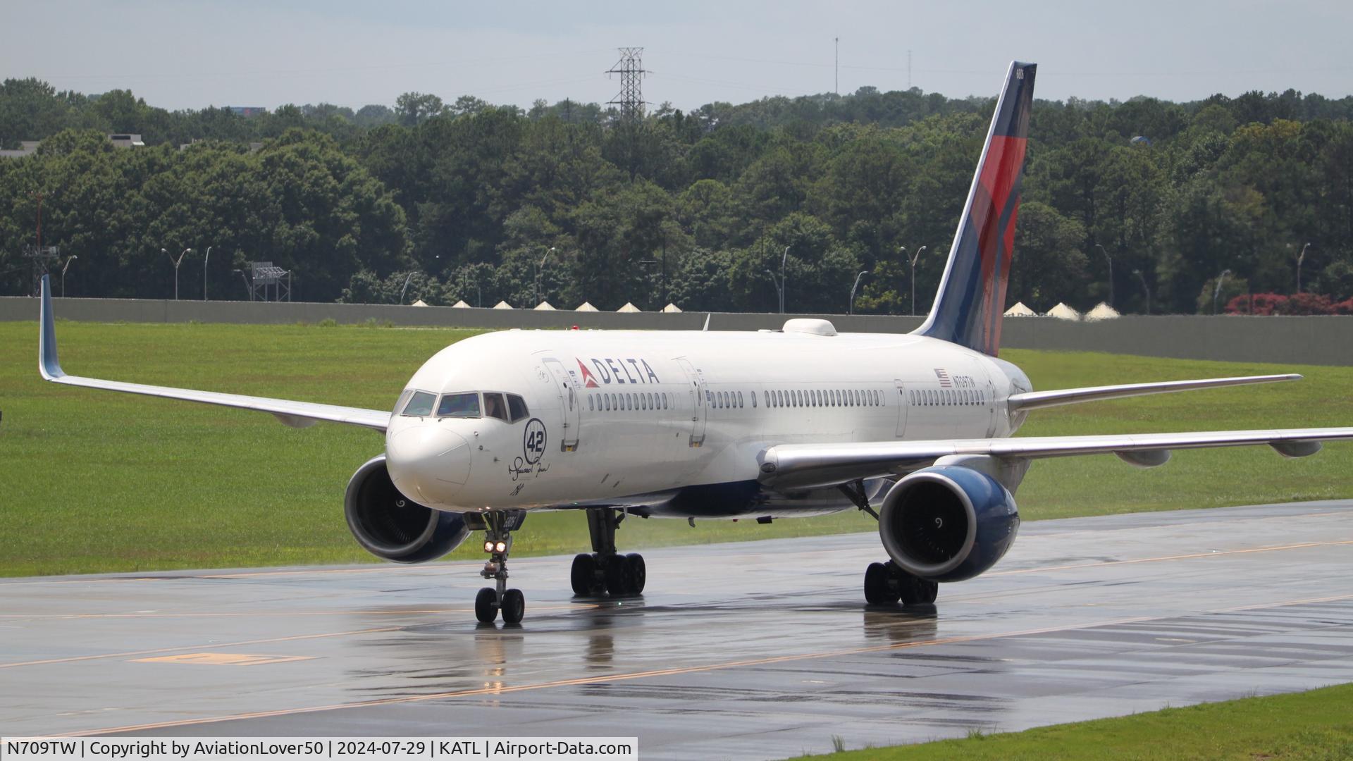 N709TW, 1997 Boeing 757-2Q8 C/N 28168, Delta 752
