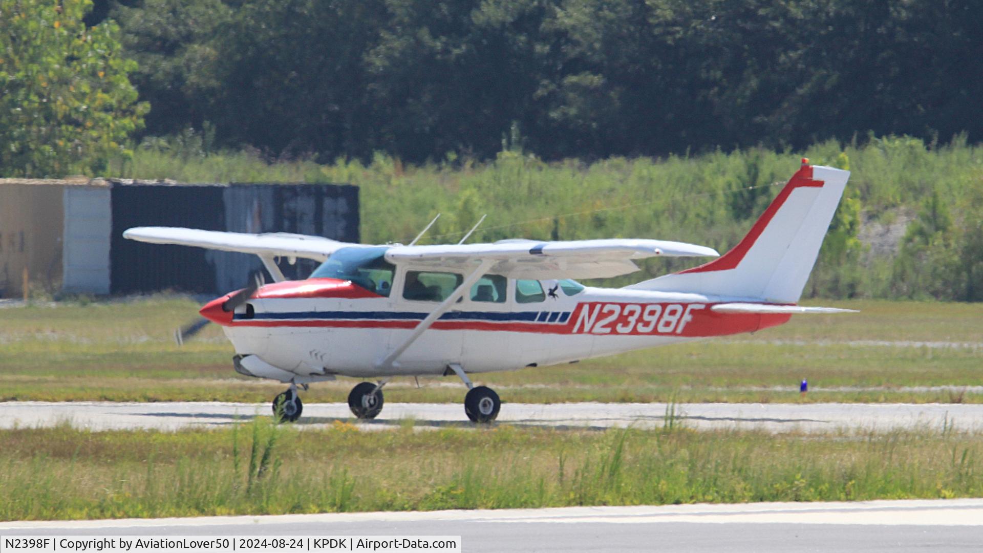 N2398F, 1965 Cessna 210E Centurion C/N 21058598, Cessna 210E