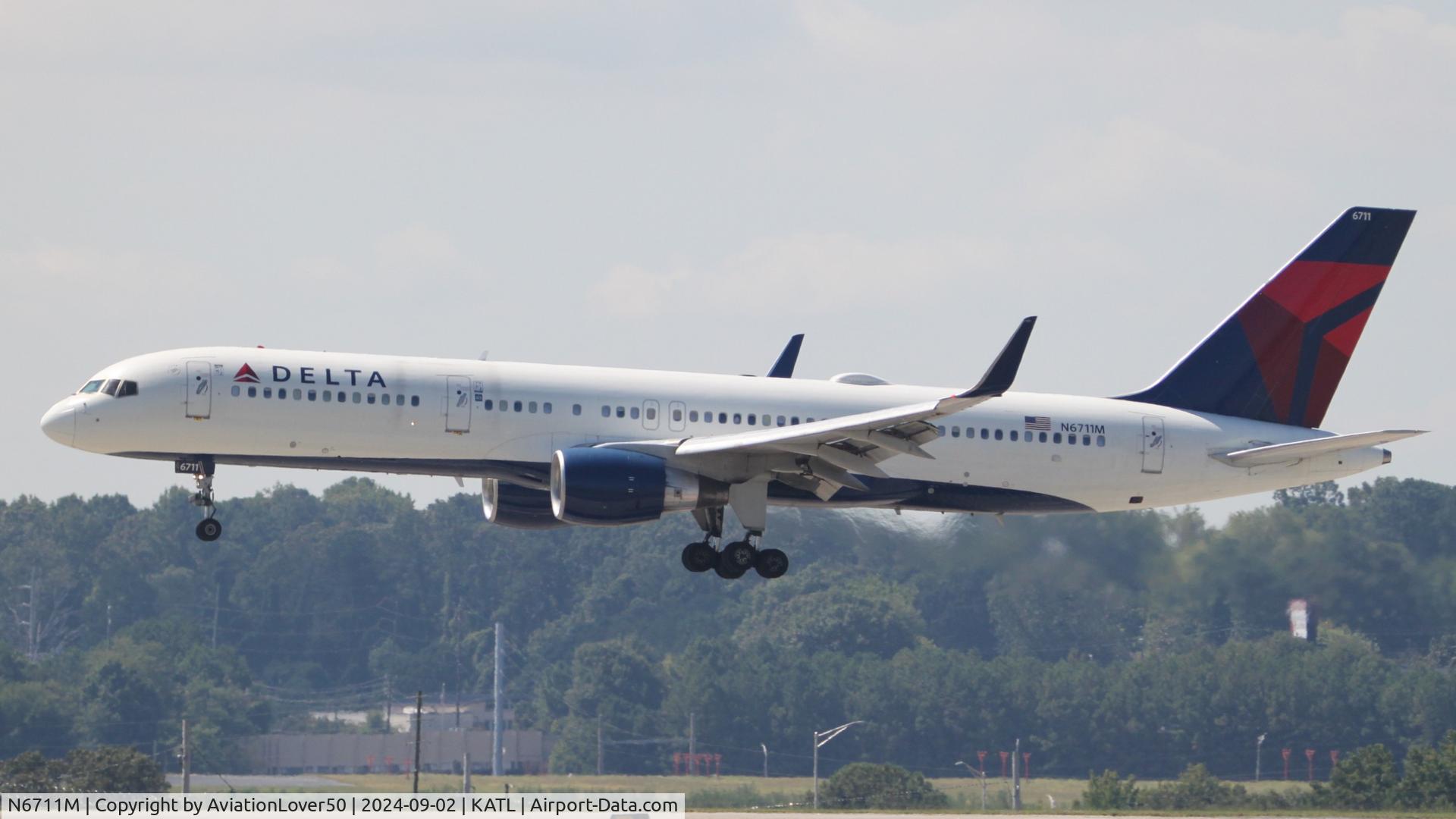 N6711M, 2000 Boeing 757-232 C/N 30483, Delta 752