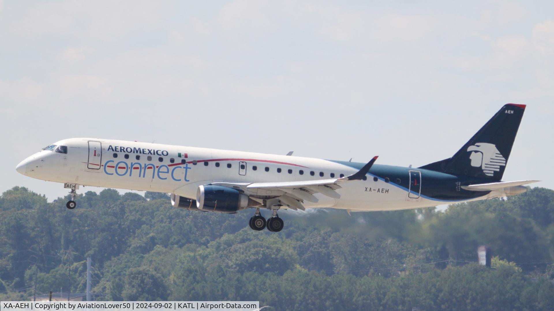 XA-AEH, 2007 Embraer 190AR (ERJ-190-100IGW) C/N 19000068, Aeromexico Connect E190