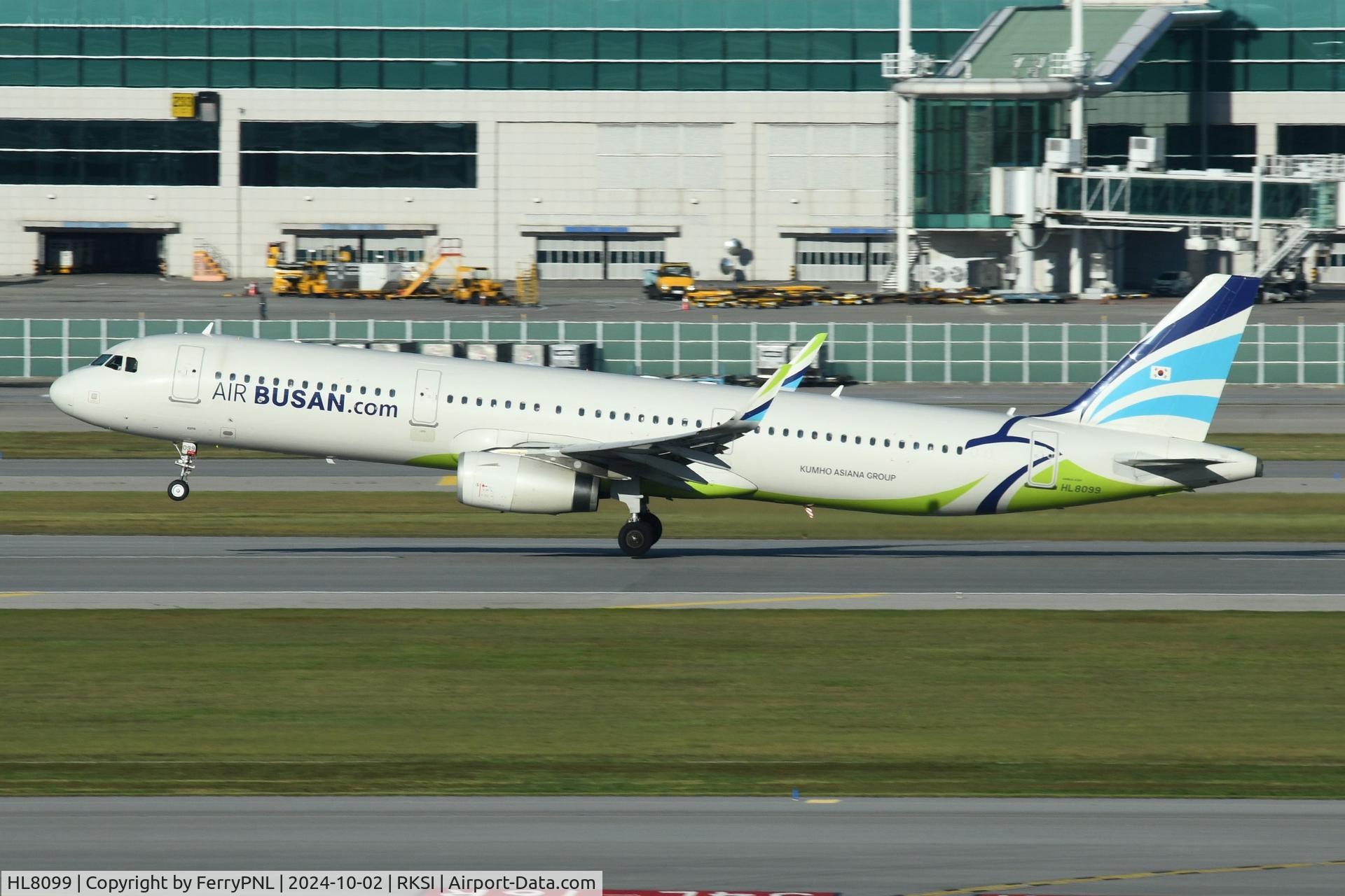 HL8099, 2017 Airbus A321-231(WL) C/N 7923, Departure of Air Busan A321