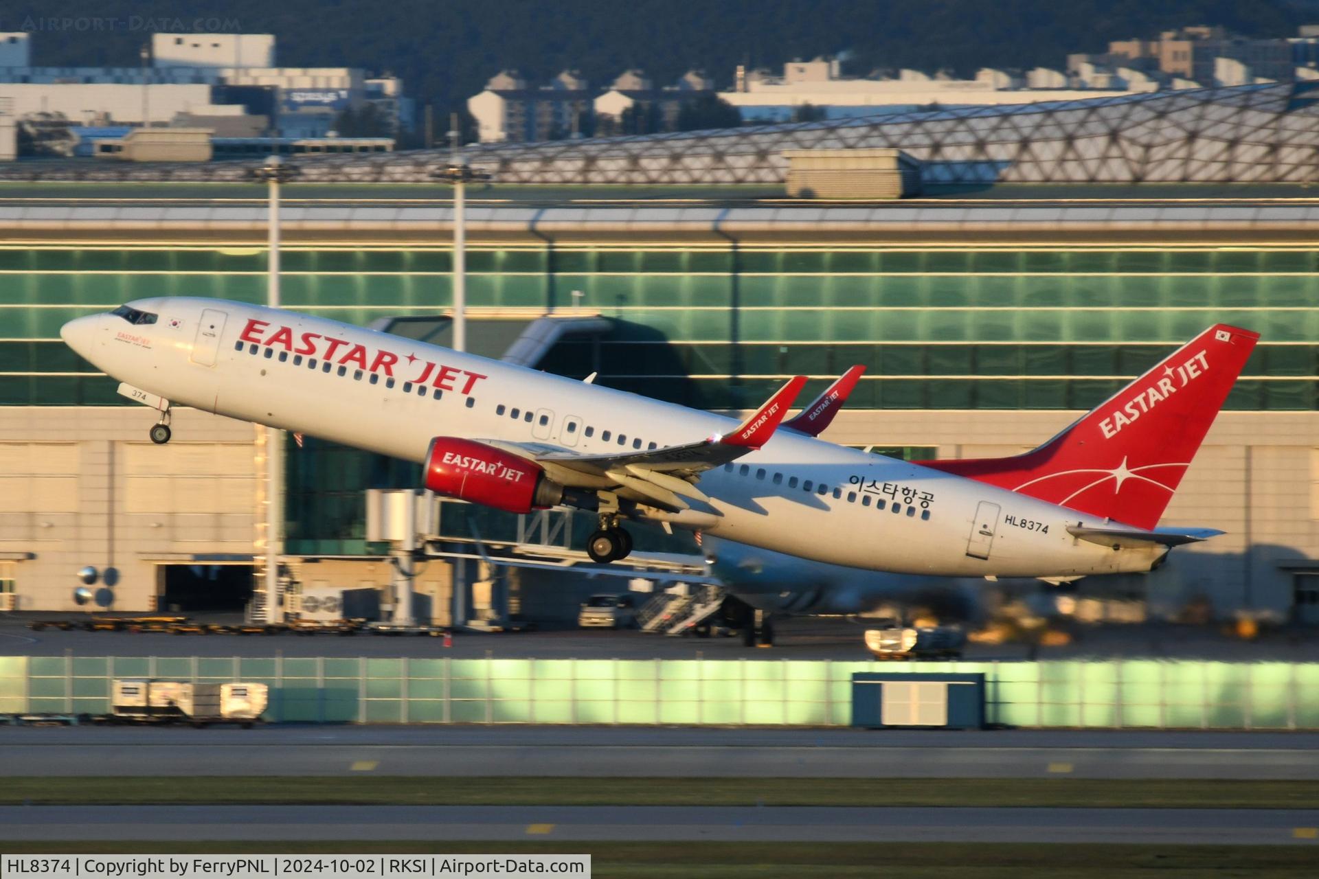 HL8374, 2010 Boeing 737-86N(WL) C/N 36547, Eastar Jet B738 taking-off