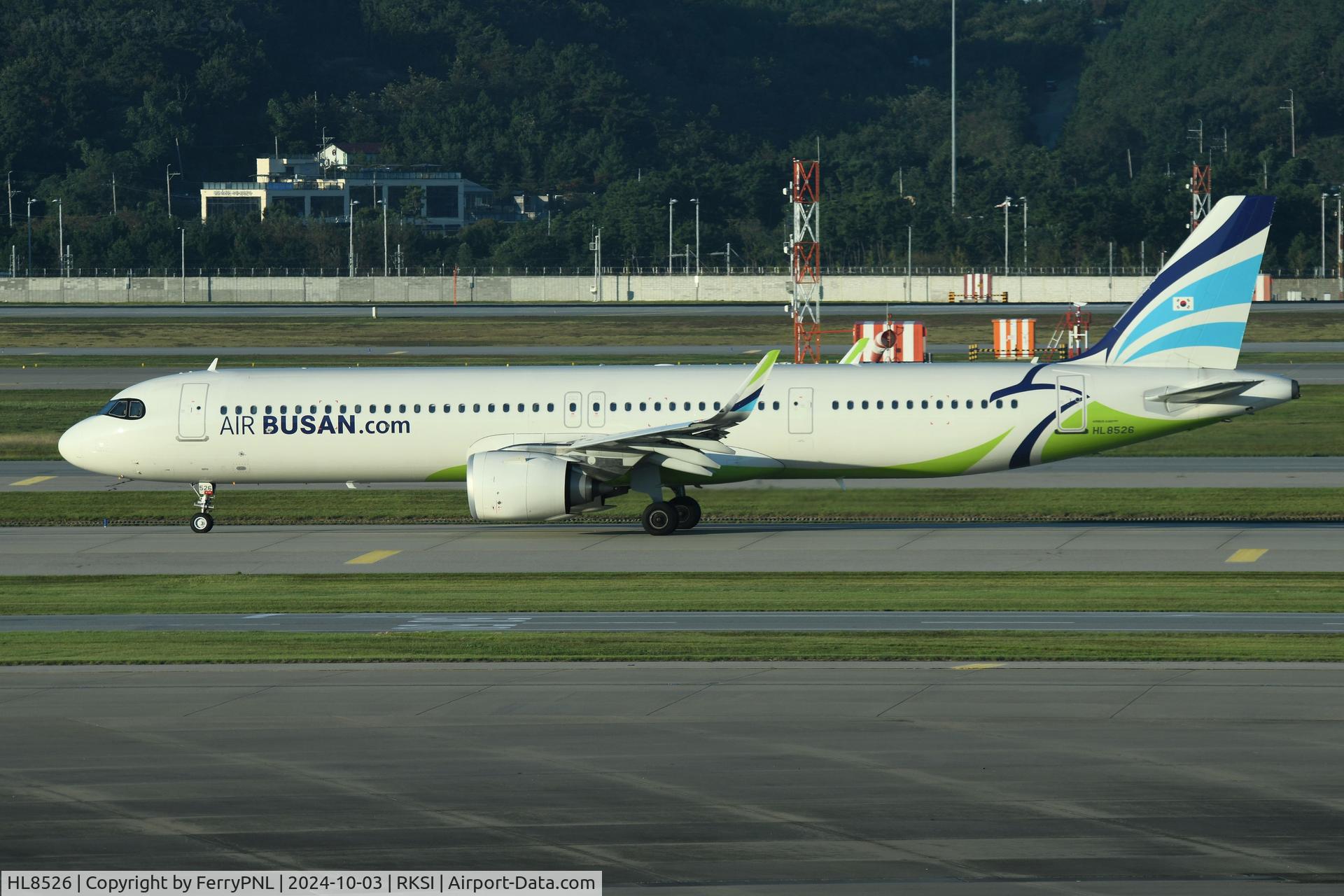HL8526, 2023 Airbus A321-251NX C/N 11652, Air Busan A321N taxying for departure
