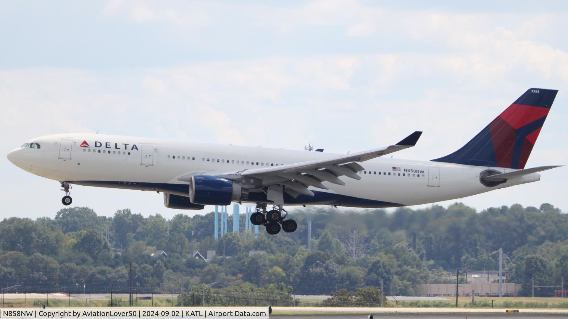 N858NW, 2006 Airbus A330-223 C/N 0718, Delta A332