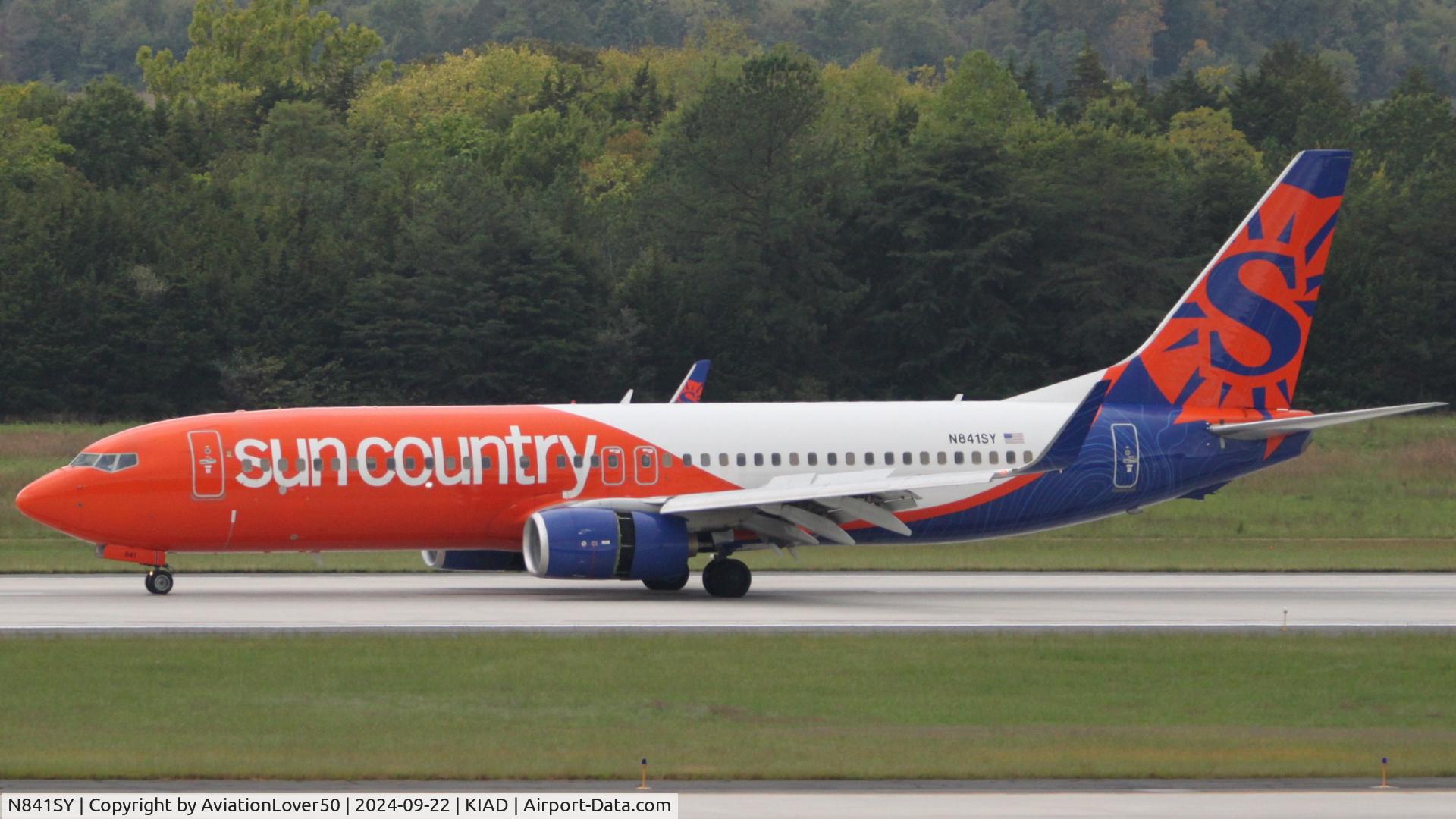 N841SY, 2010 Boeing 737-8JP C/N 40865, Sun Country 738