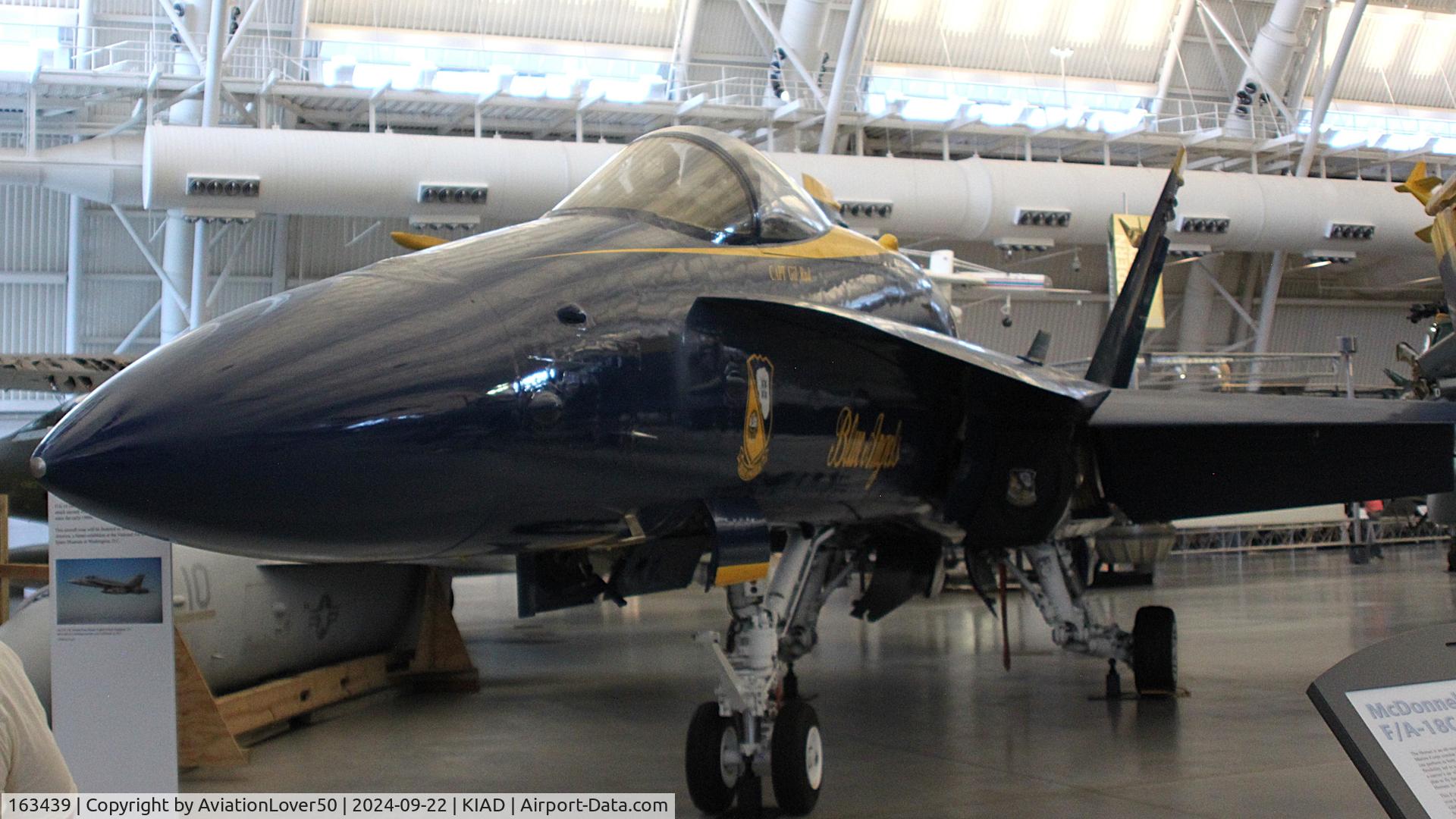 163439, 1987 McDonnell Douglas F/A-18C Hornet C/N 0639/C011, Blue Angels F/A-18C