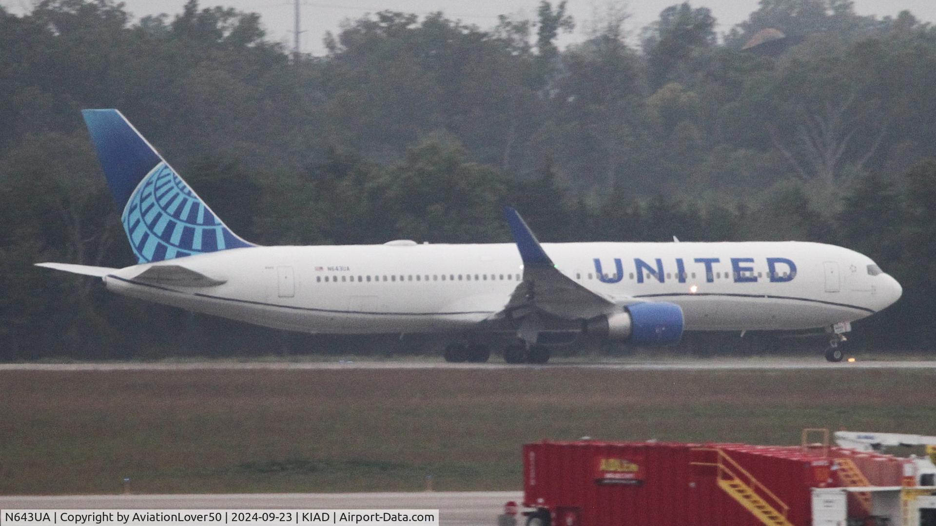 N643UA, 1991 Boeing 767-322/ER C/N 25093, United 763